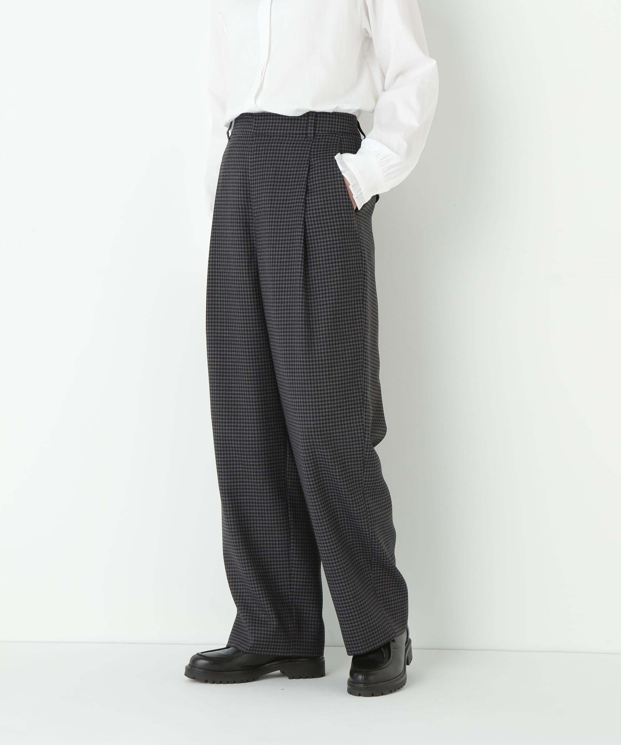 先染めチェックタックセミワイドパンツ グレーギンガムチェック3