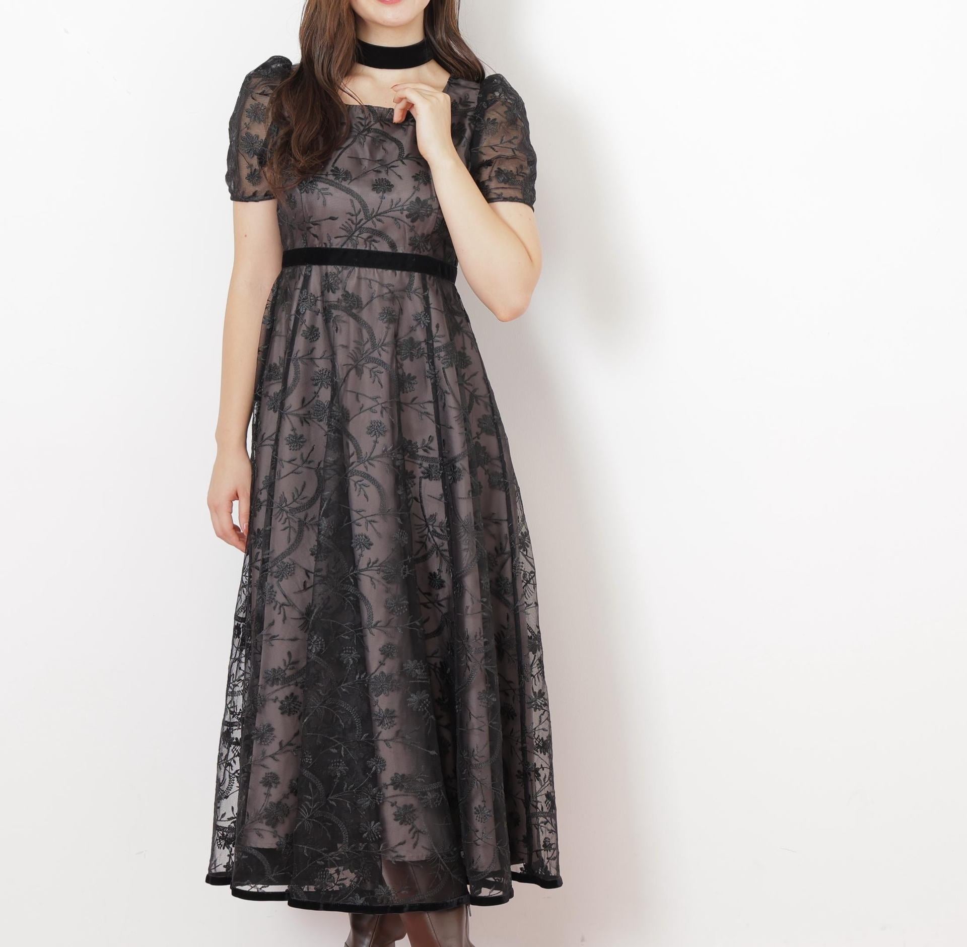 <mikuさんコラボ>エンブロイダリーレースドレス ブラック