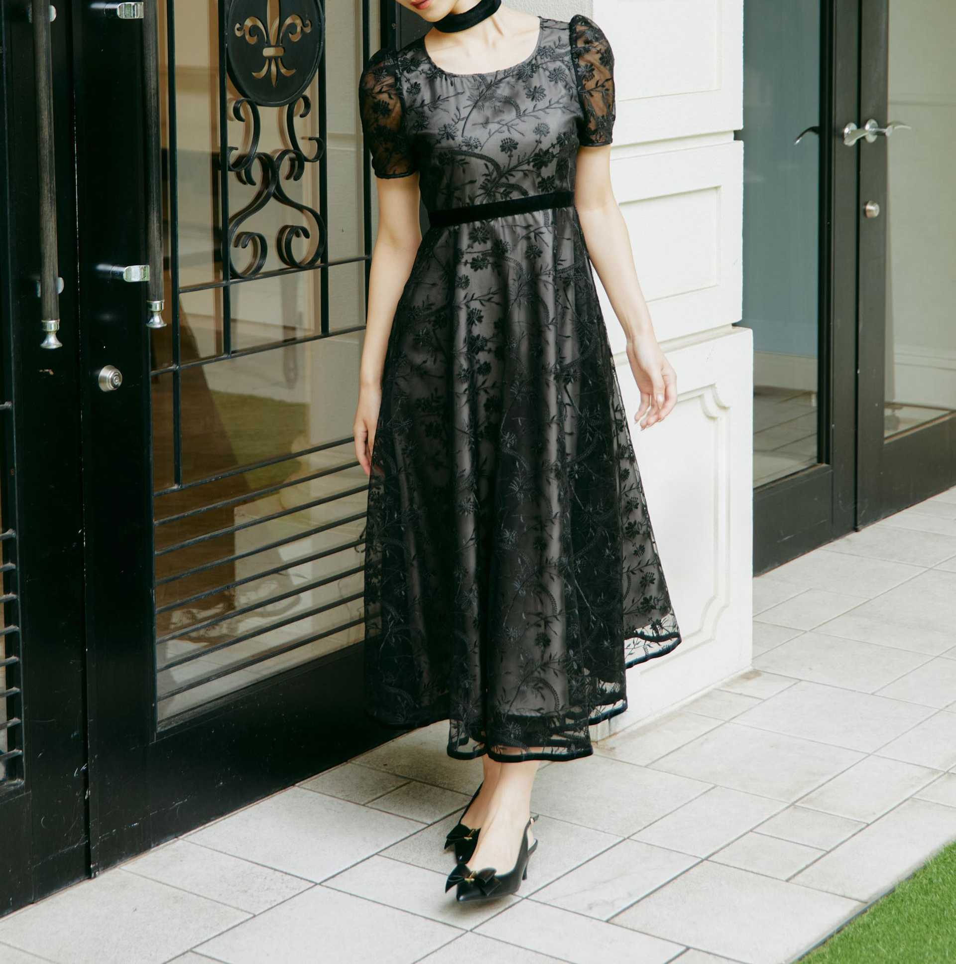 <mikuさんコラボ>エンブロイダリーレースドレス ブラック