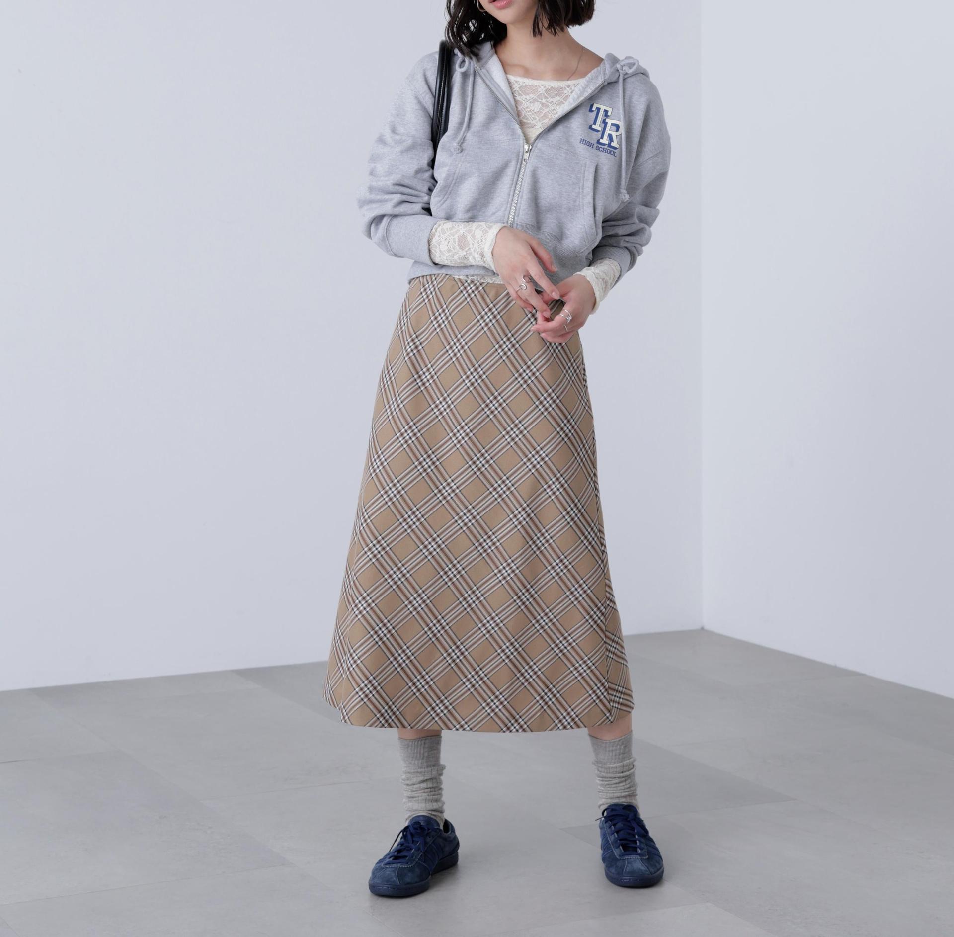 バイアスミディチェックスカート ベージュチェック1