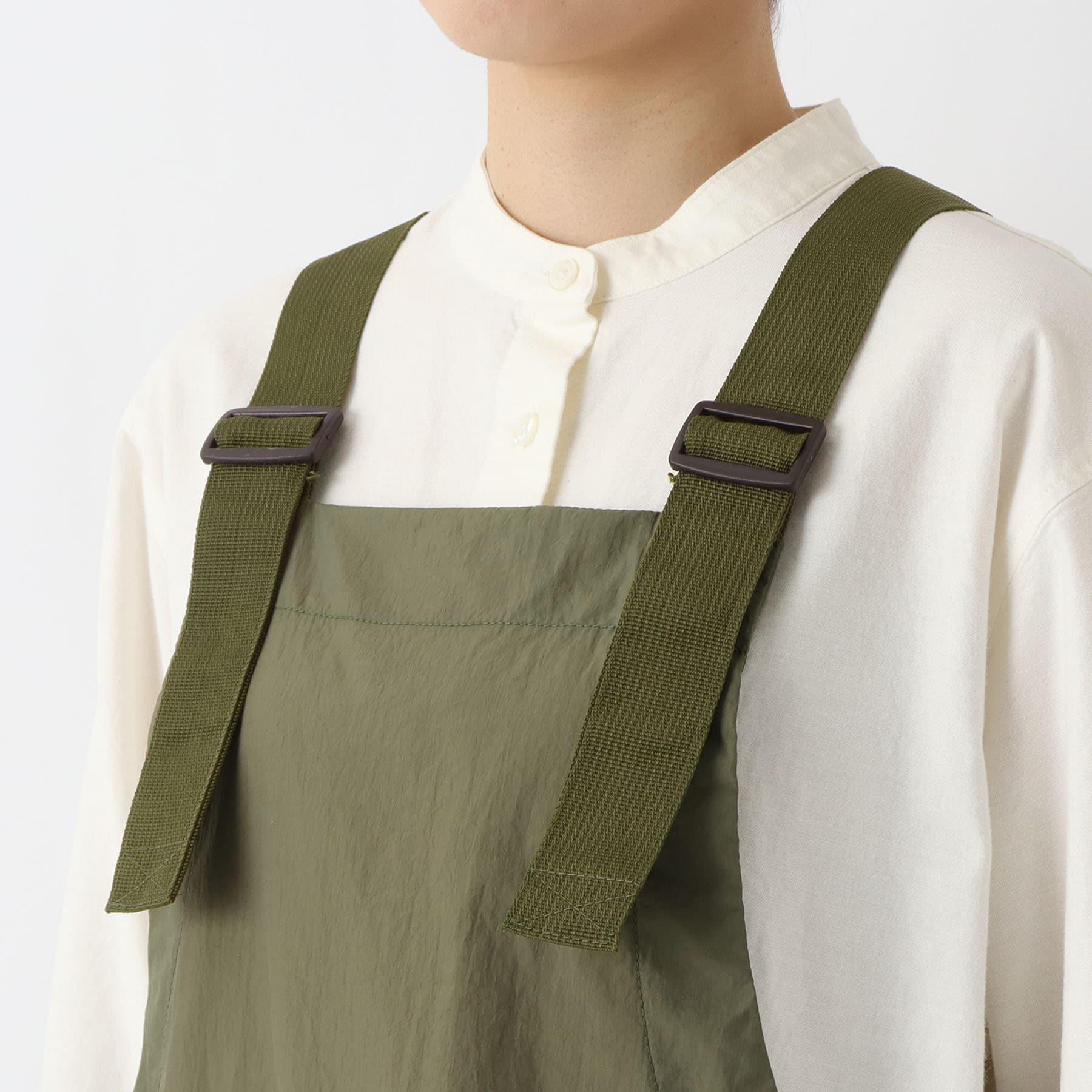 212 KITCHEN STORE 212 KITCHEN STORE 極輕撥水圍裙 キテミテ ミドリ <FABORI ファボリ>