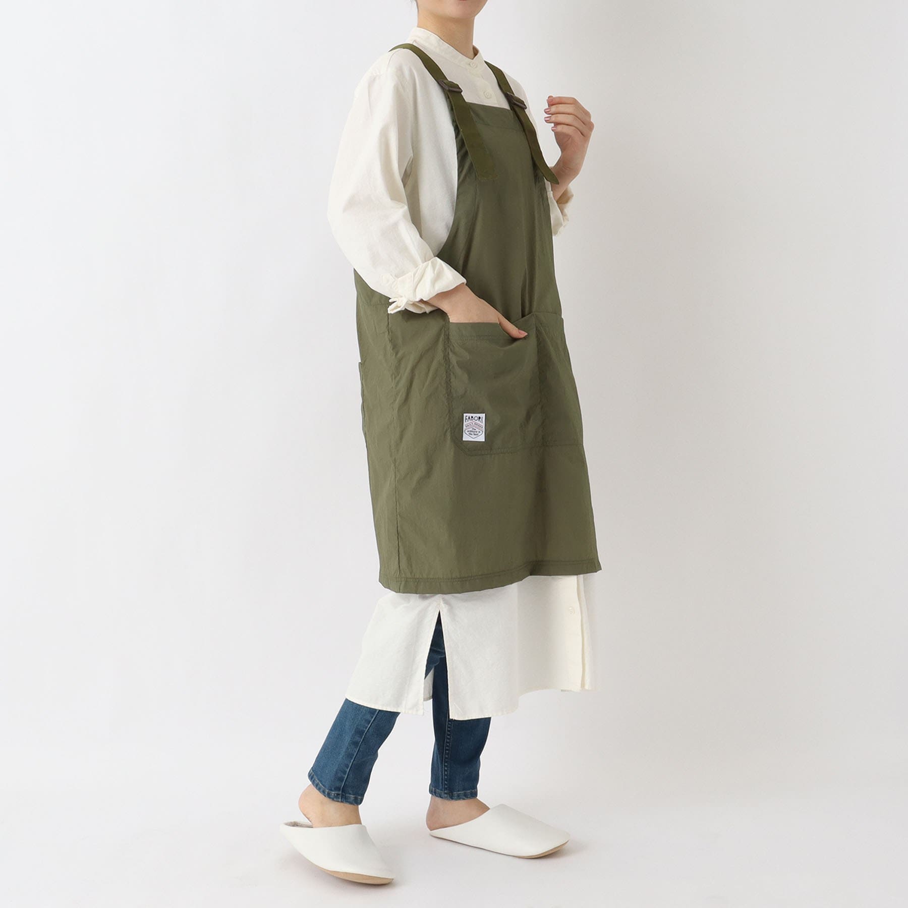 212 KITCHEN STORE 212 KITCHEN STORE 極輕撥水圍裙 キテミテ ミドリ <FABORI ファボリ>