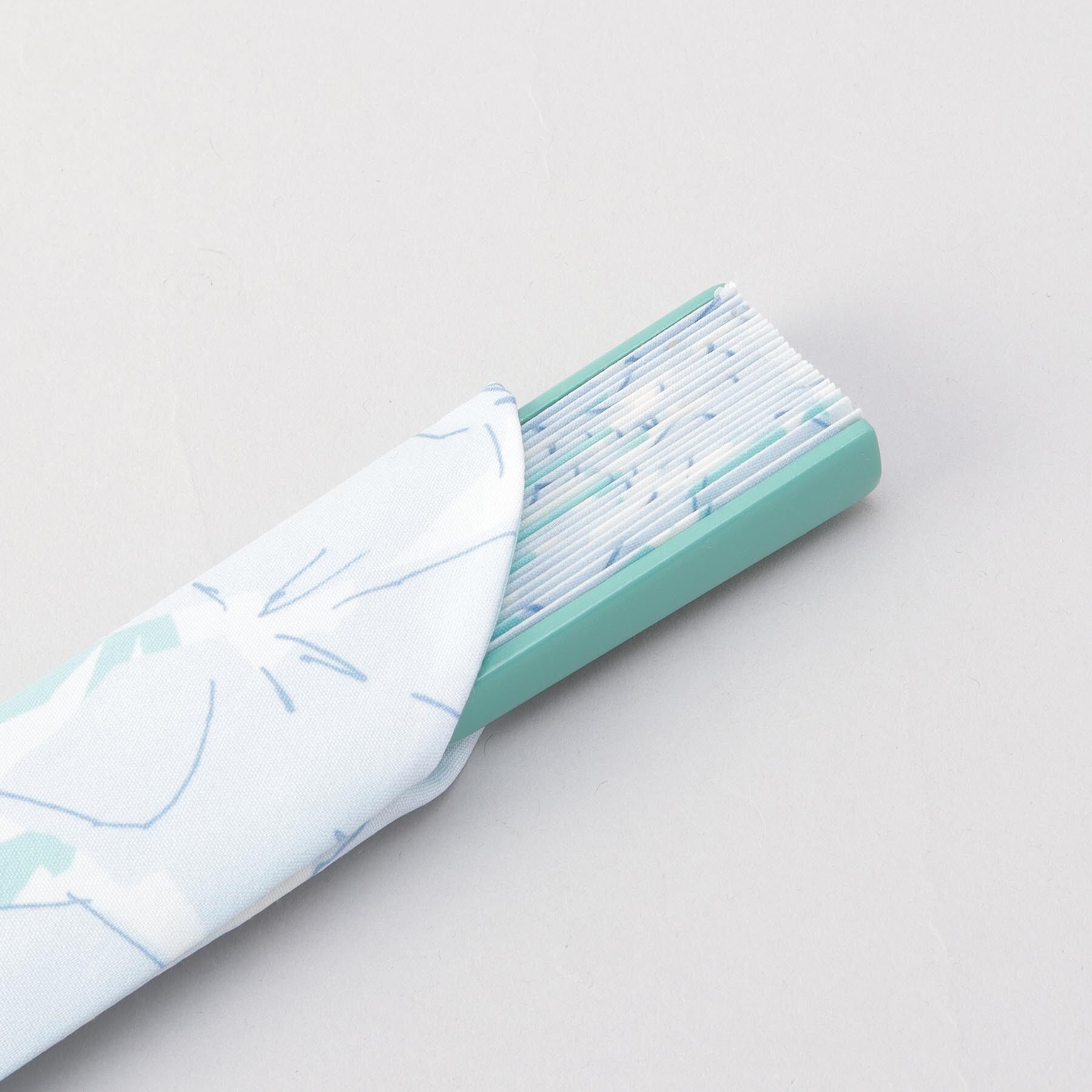 トゥーワントゥーキッチン ストア 212 KITCHEN STORE Wpc.GIFTBOX扇子 ウェーブボールド フラワーサックス (その他) その他