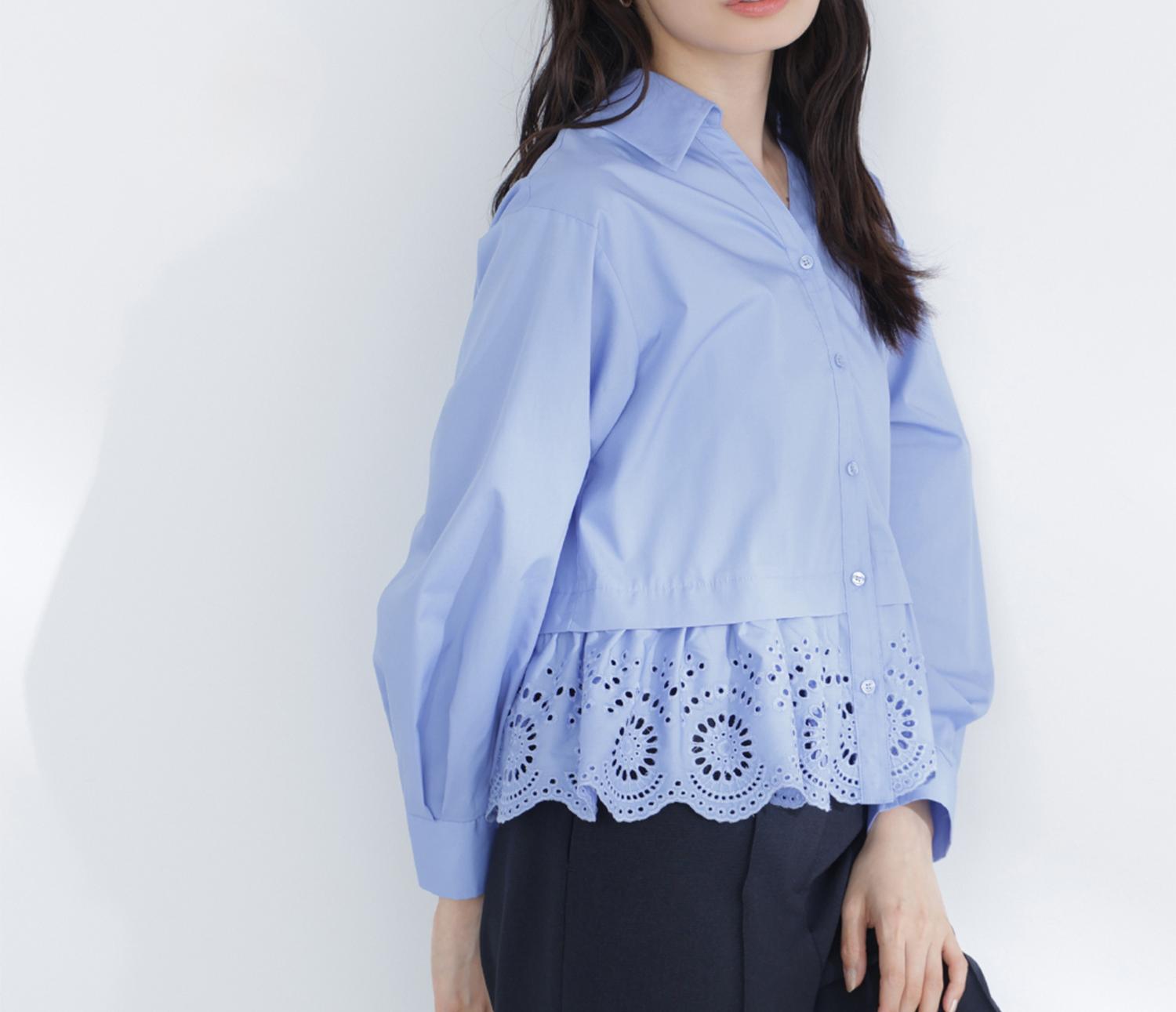 エンブロイダリーヘムブラウス ブルー