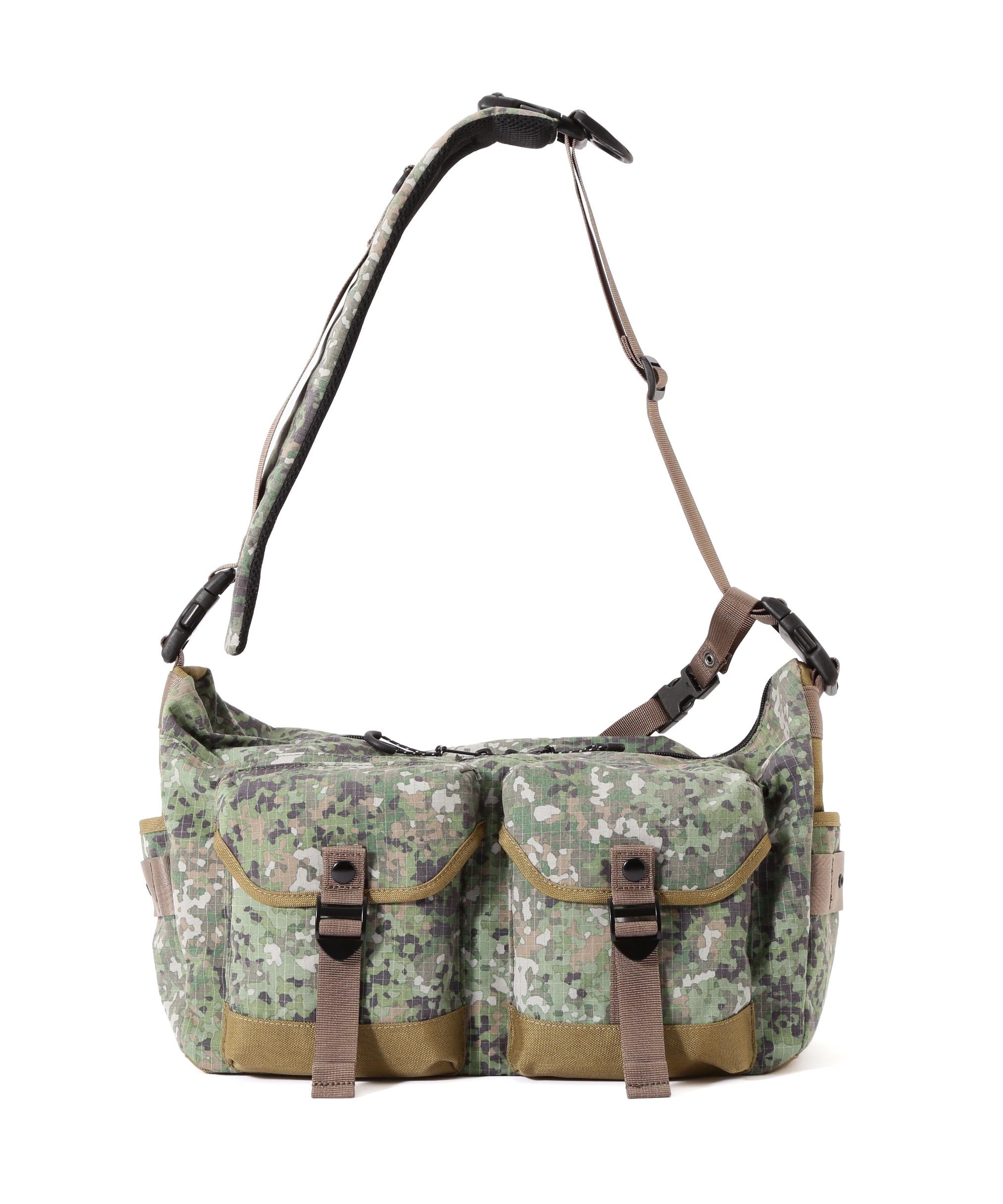 《直営店限定》REFLECT RIP BOAT SHAPED SHOULDER BAG カモ4