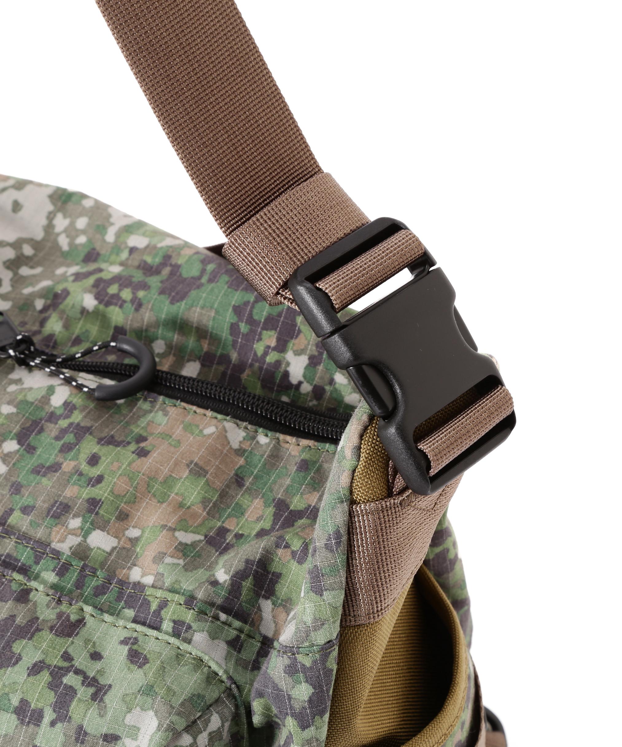 《直営店限定》REFLECT RIP BOAT SHAPED SHOULDER BAG カモ4