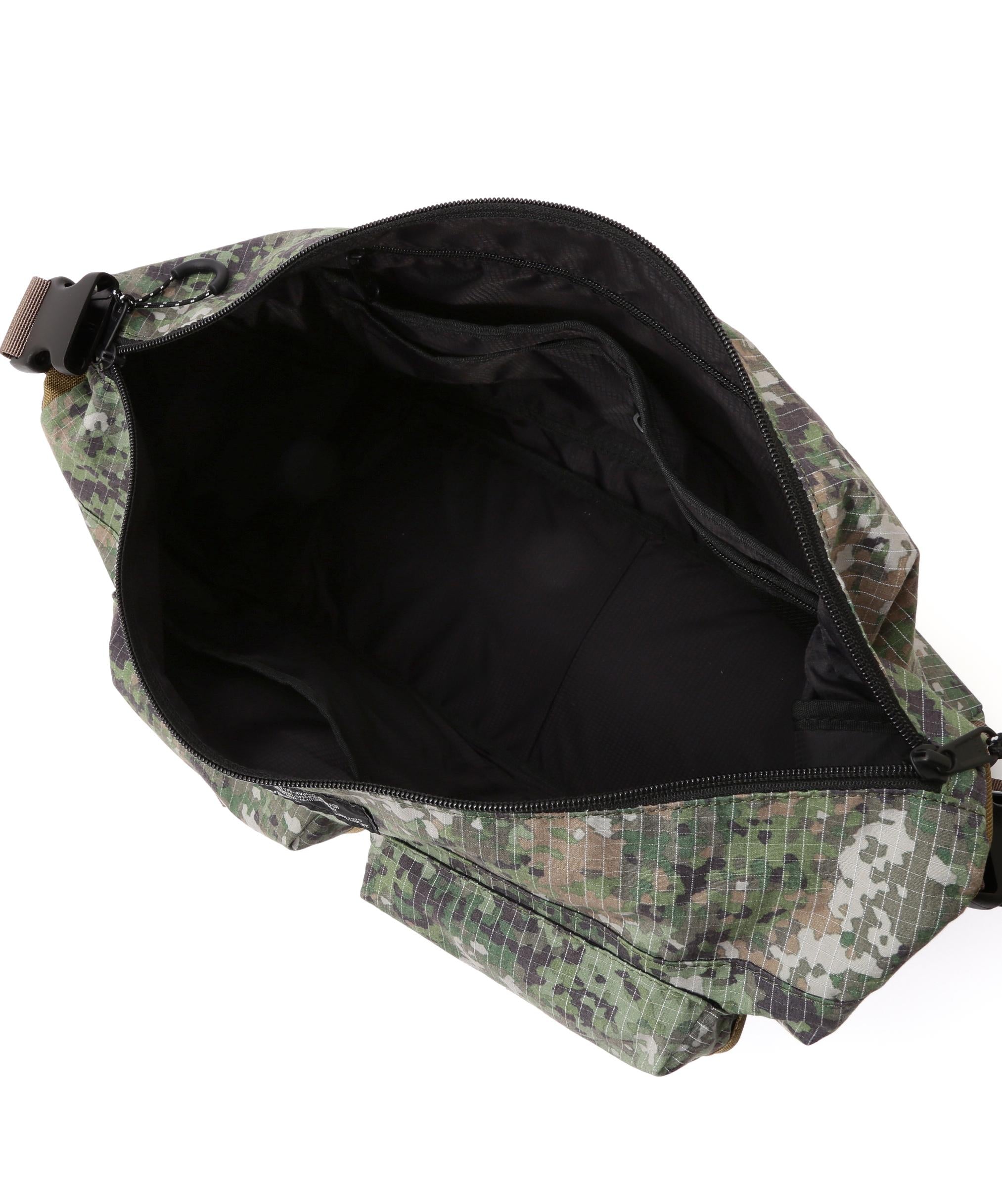 《直営店限定》REFLECT RIP BOAT SHAPED SHOULDER BAG カモ4