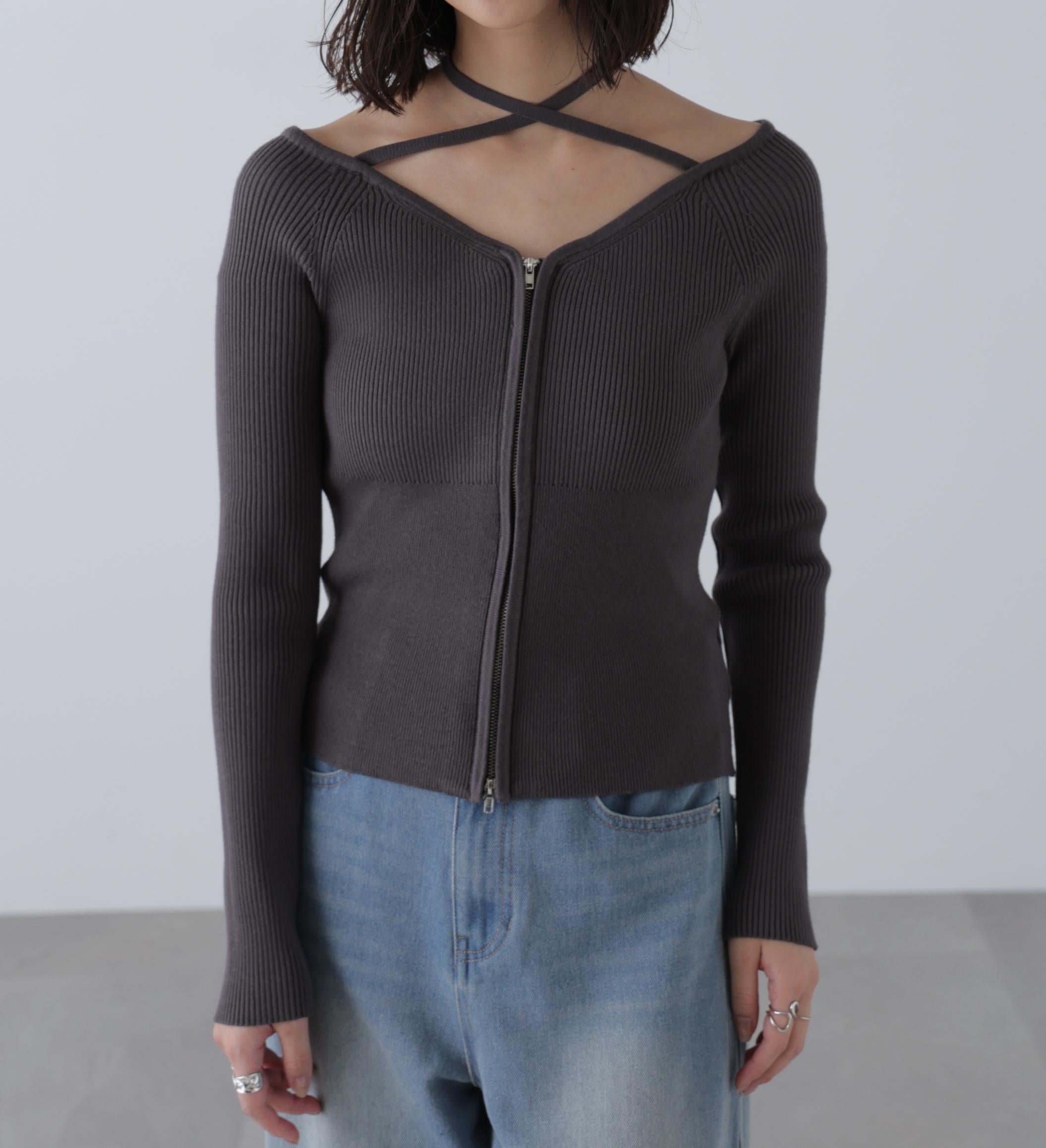 ジップアップオフショルダーリブニット スミクロ