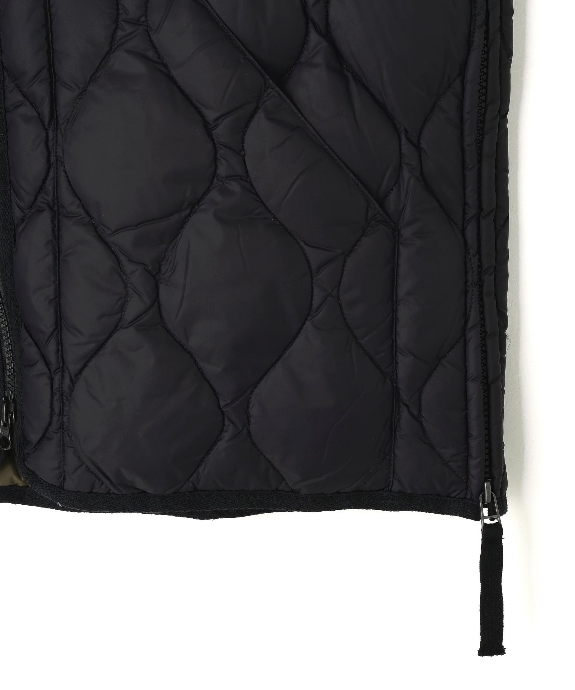 TAION/タイオン/MILITARY W-ZIP VNECK DOWN JACKET-SOFT SHELL ブラック