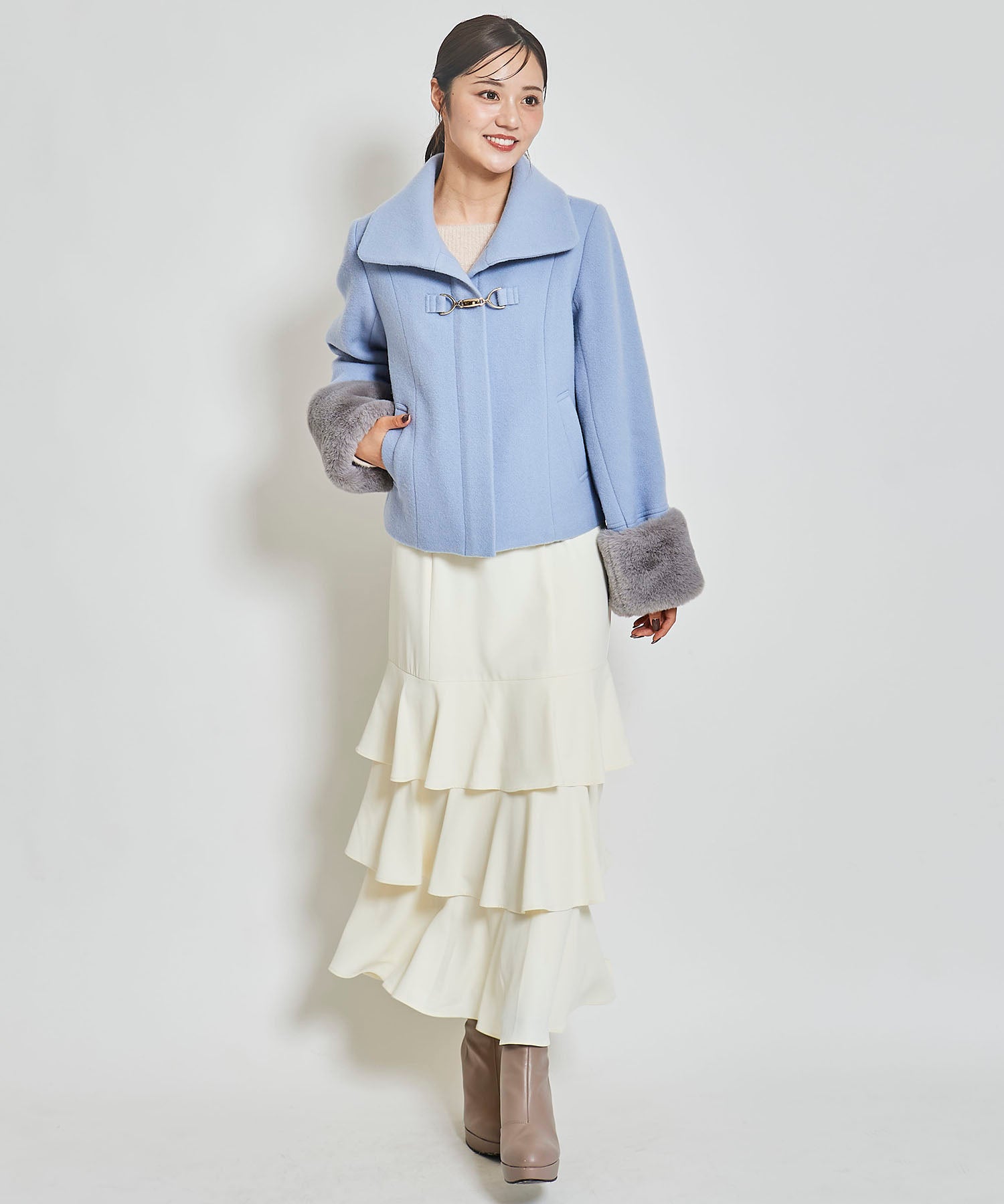 トランテアン ソン ドゥ モード 31 Sons de mode 袖ファー付きショートコート (サックス) サックス