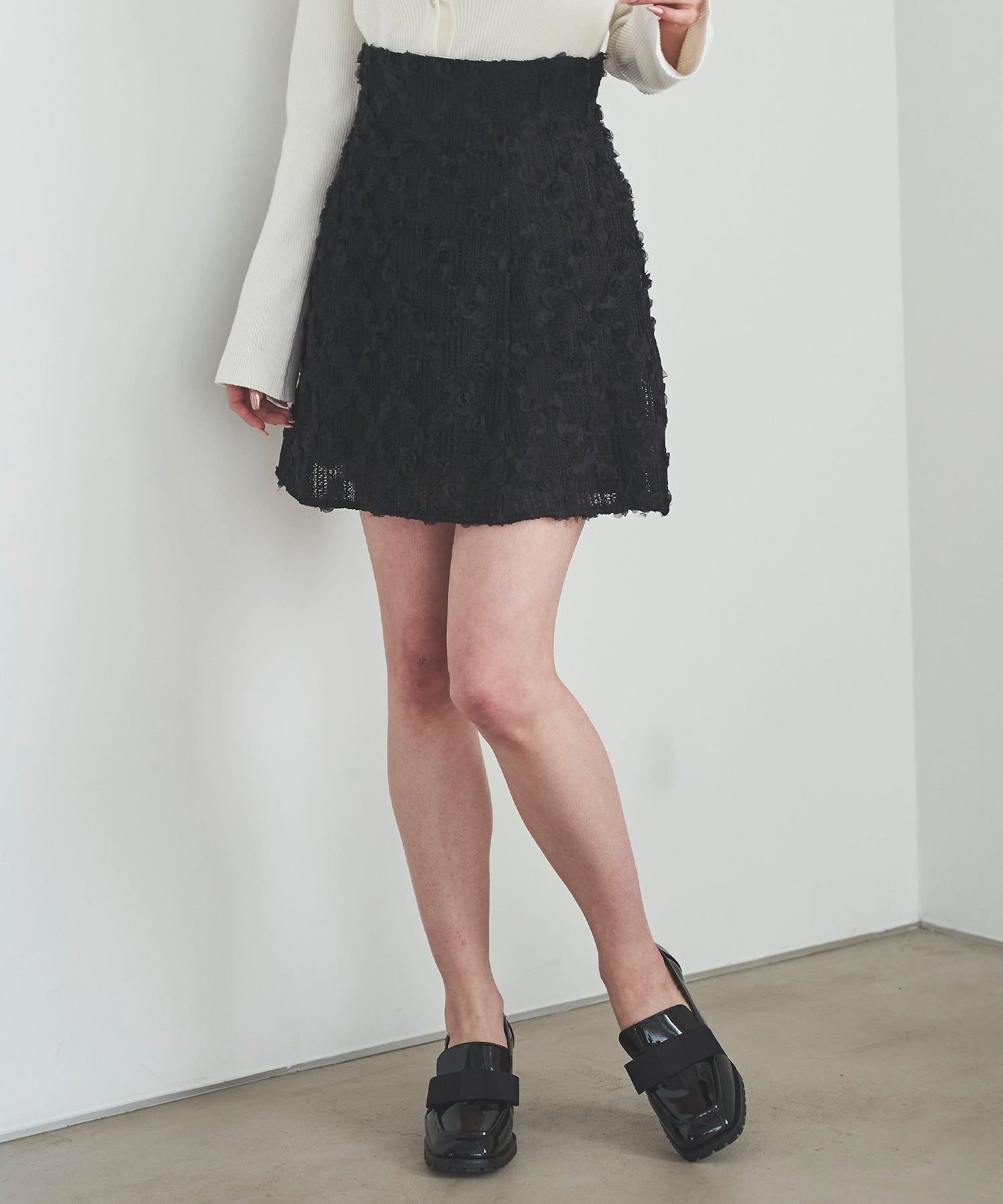 トランテアン ソン ドゥ モード 31 Sons de mode フラワーチュールミニスカート (ブラック) BLACK