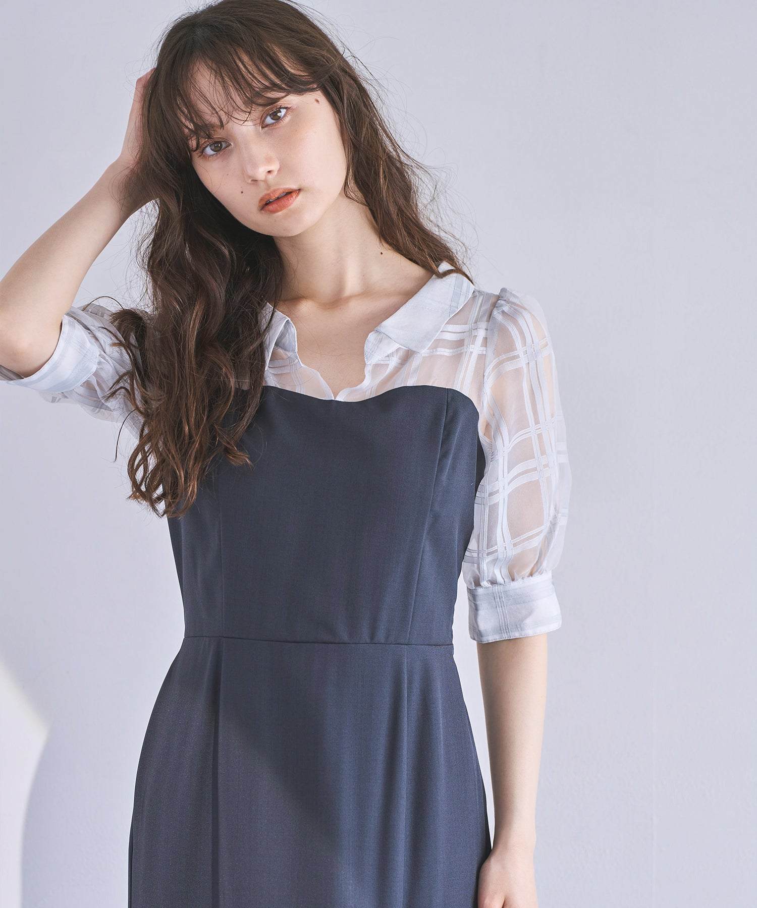 トランテアン ソン ドゥ モード 31 Sons de mode 2025春夏新作 シアーストライプフリルワンピース (NAVY) NAVY