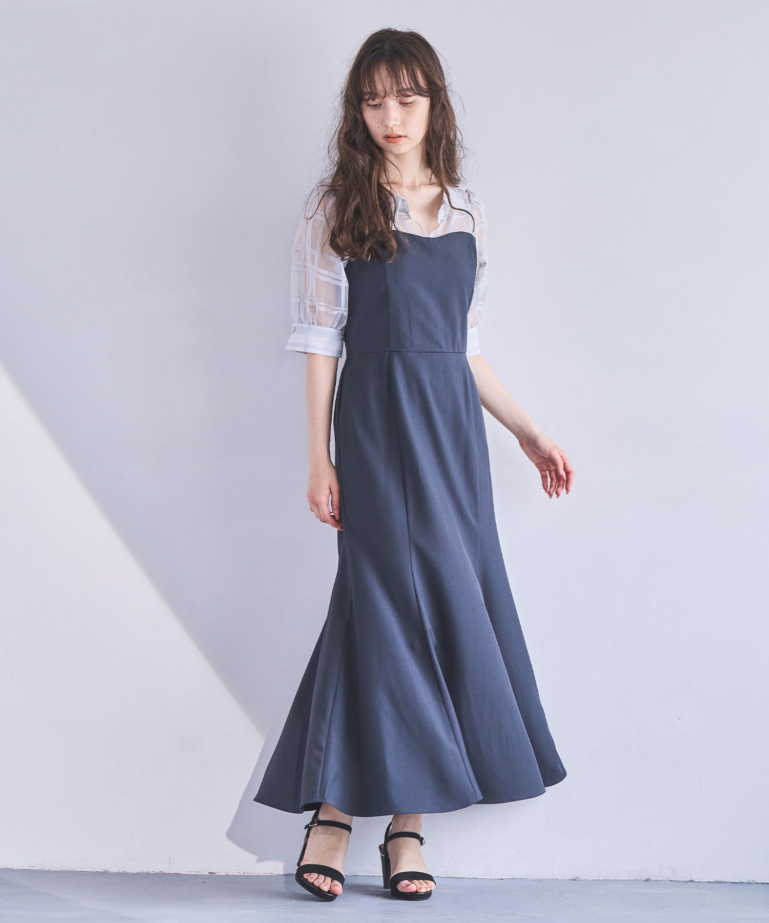 トランテアン ソン ドゥ モード 31 Sons de mode 2025春夏新作 シアーストライプフリルワンピース (NAVY) NAVY