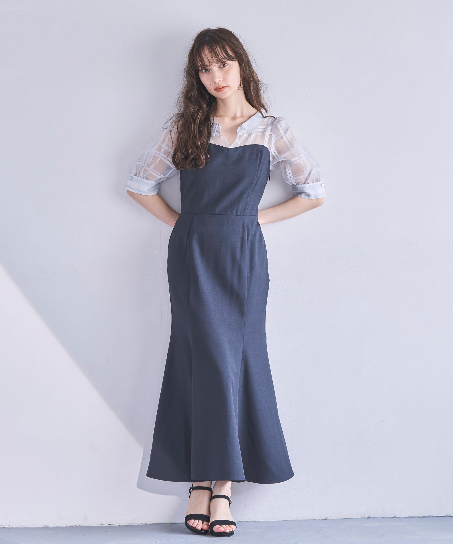 トランテアン ソン ドゥ モード 31 Sons de mode 2025春夏新作 シアーストライプフリルワンピース (NAVY) NAVY