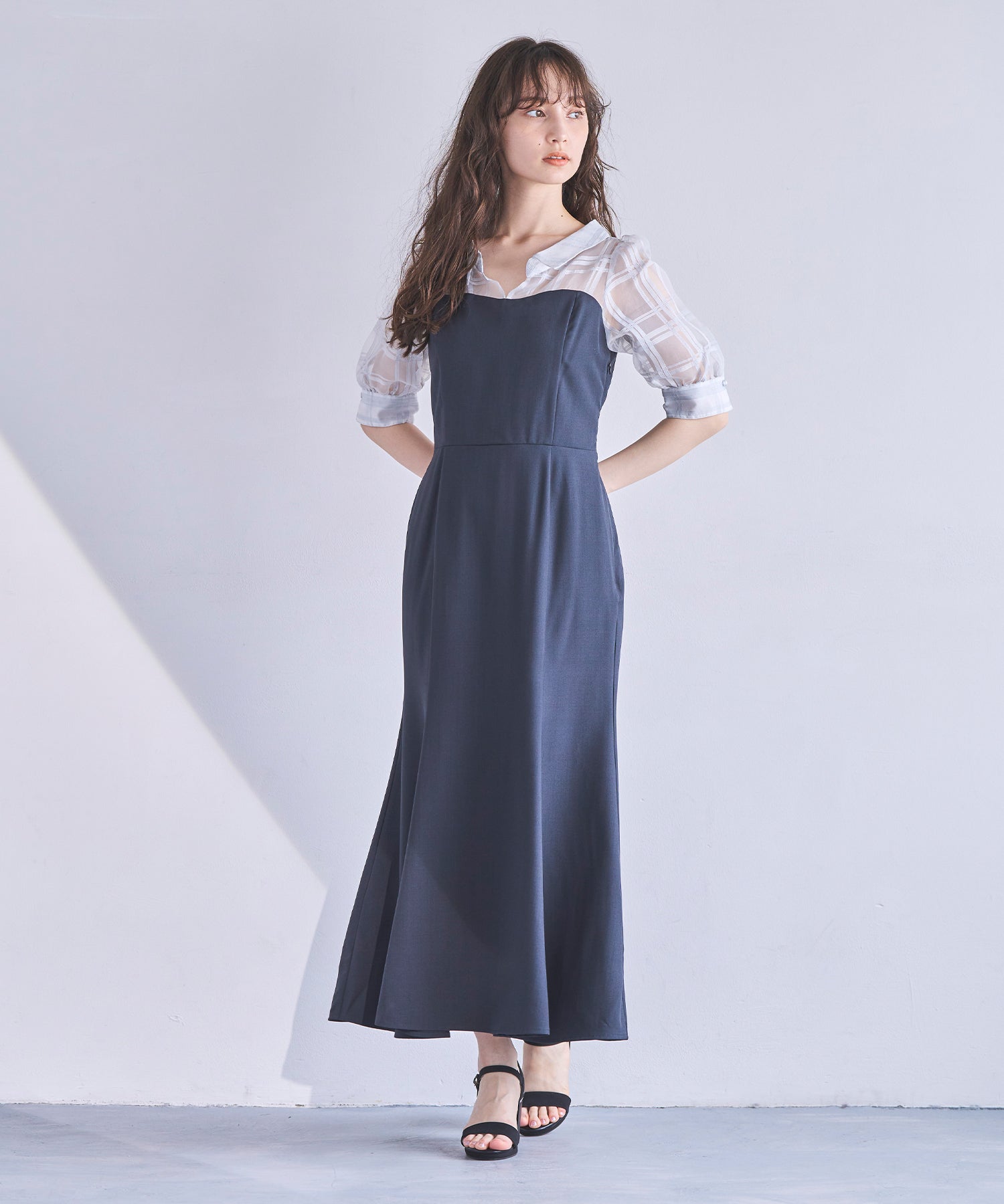 トランテアン ソン ドゥ モード 31 Sons de mode 2025春夏新作 シアーストライプフリルワンピース (NAVY) NAVY