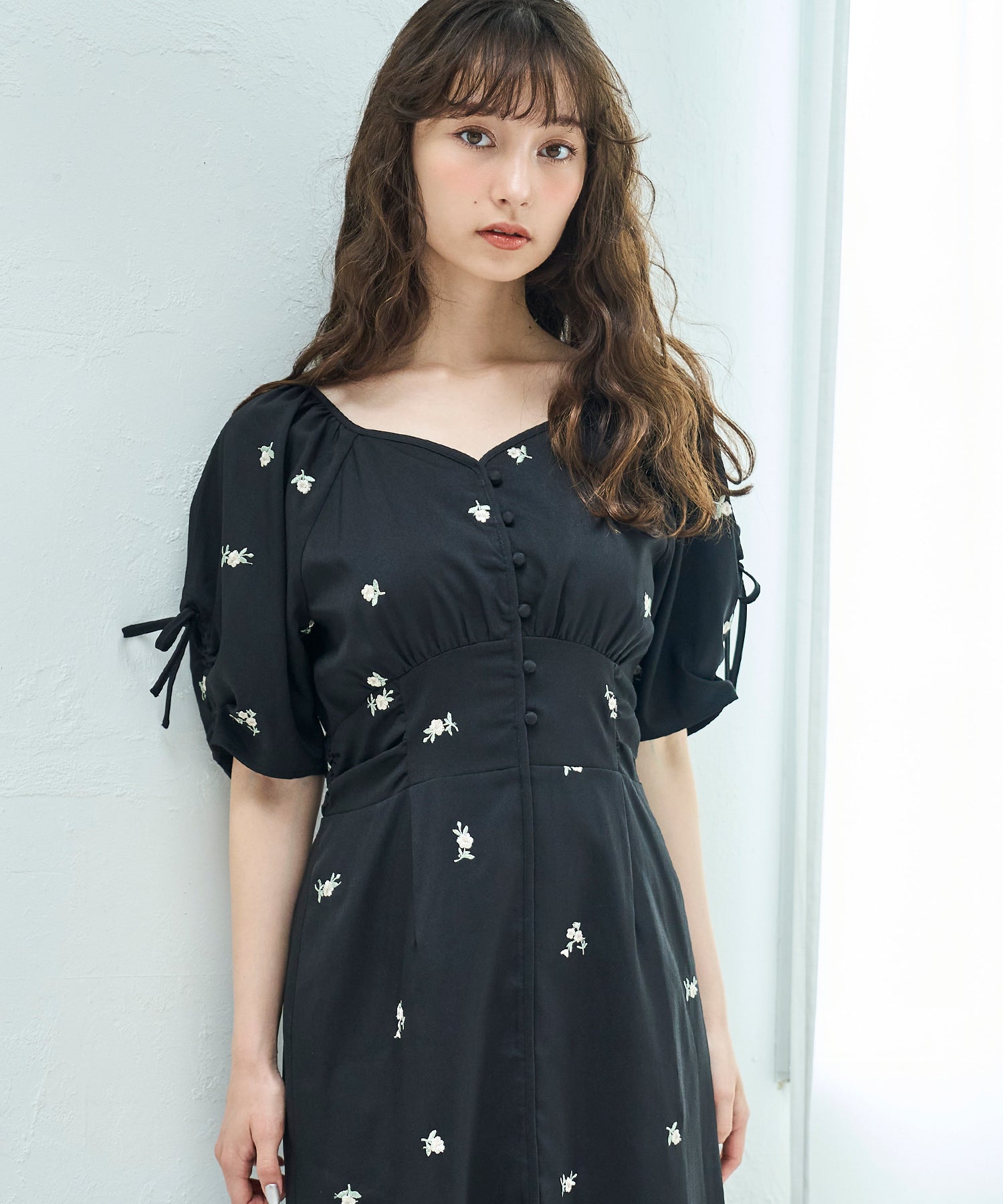 トランテアン ソン ドゥ モード 31 Sons de mode 2025春夏新作 刺繍ボリューム袖ワンピース (BLACK) BLACK