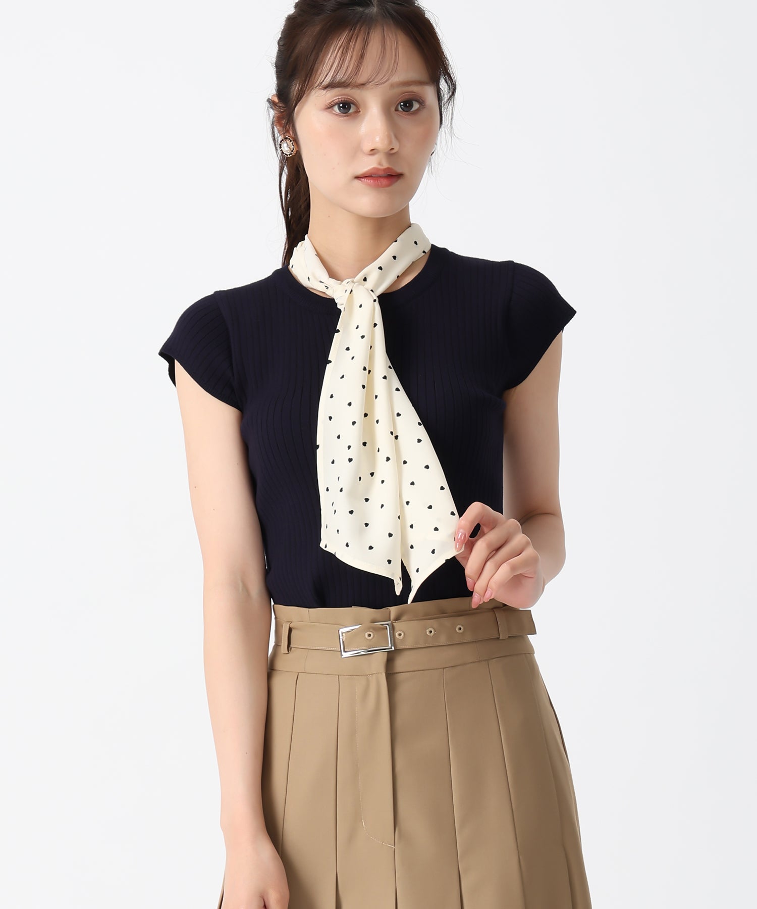 トランテアン ソン ドゥ モード 31 Sons de mode 2025秋冬新作 スカーフ付フレンチスリーブニット (NAVY) NAVY