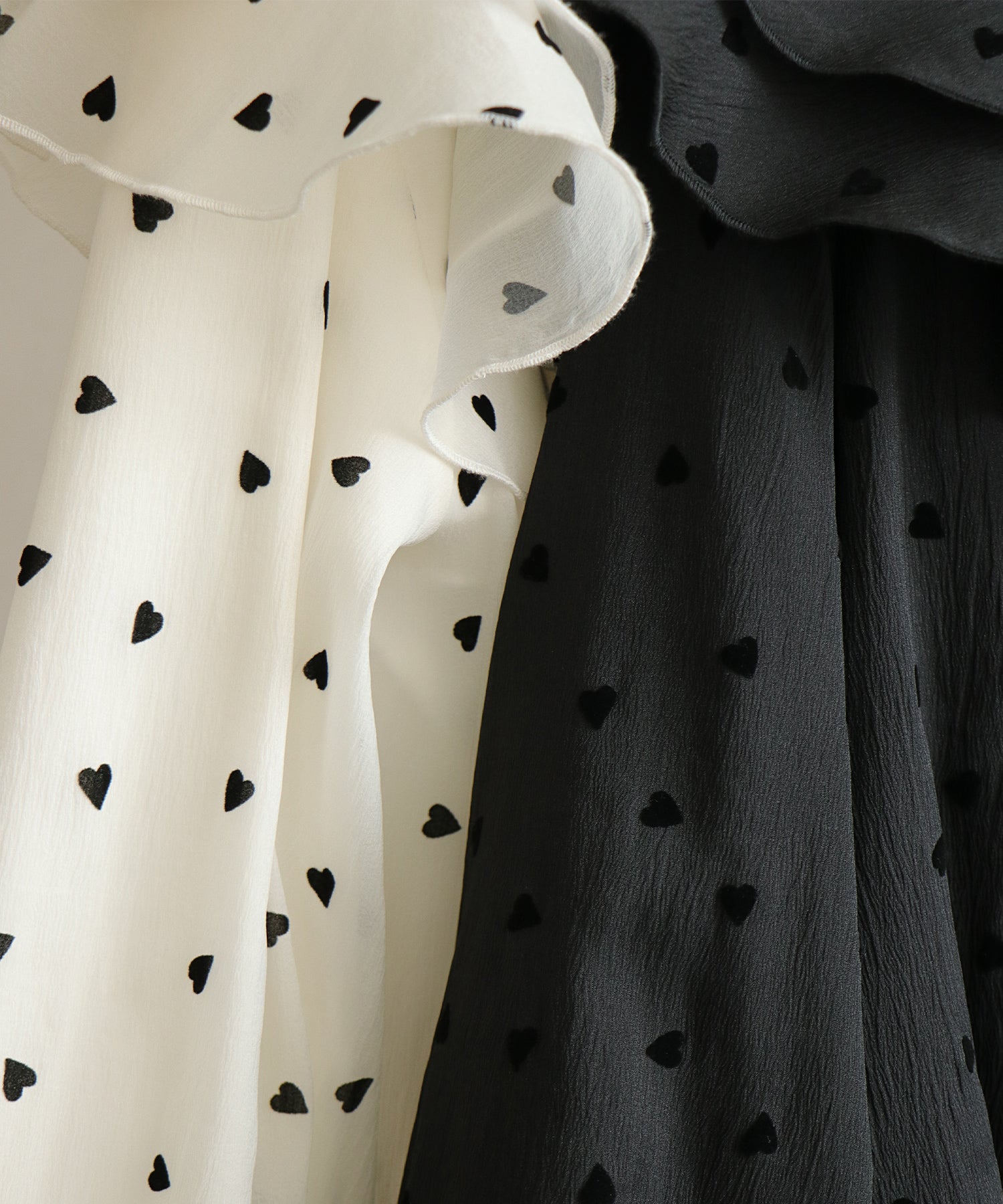 トランテアン ソン ドゥ モード 31 Sons de mode 2025秋冬新作 ハートフロッキーブラウス TT538110 (BLACK) BLACK