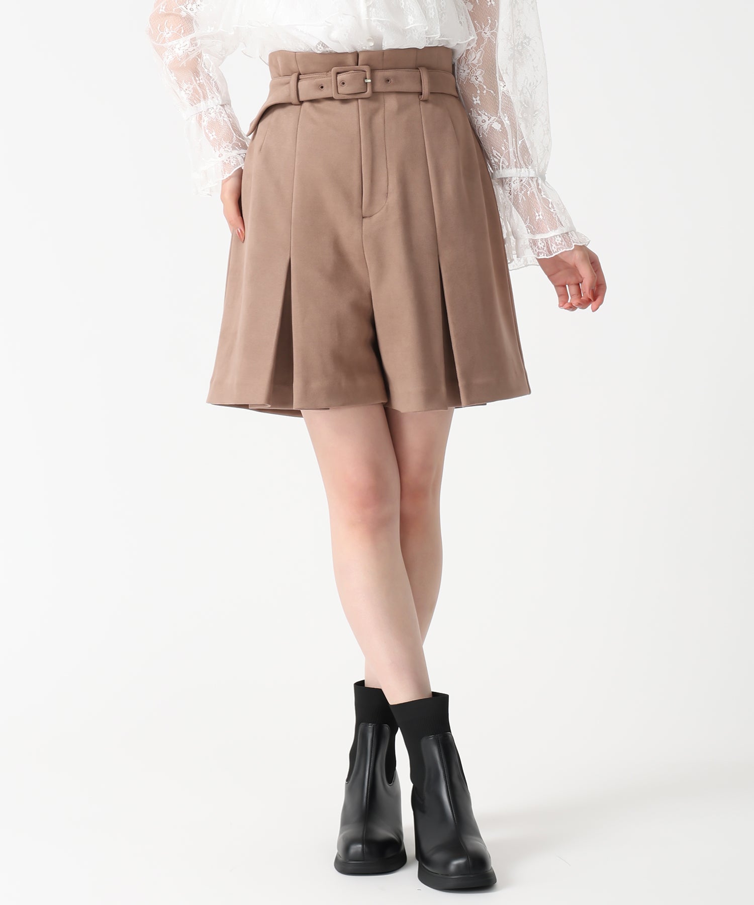 トランテアン ソン ドゥ モード 31 Sons de mode 2025秋冬新作 スエードショートパンツ TT537305 (MOCHA) MOCHA