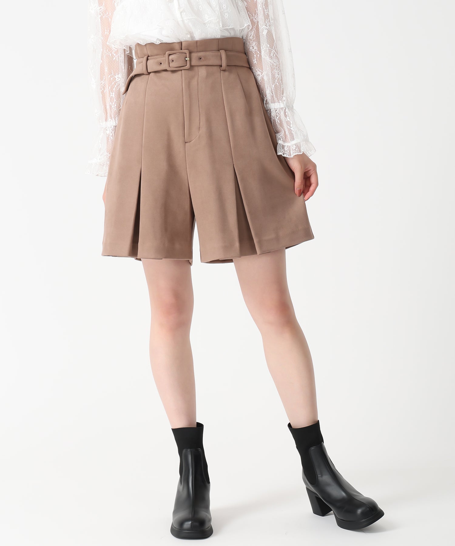 トランテアン ソン ドゥ モード 31 Sons de mode 2025秋冬新作 スエードショートパンツ TT537305 (MOCHA) MOCHA