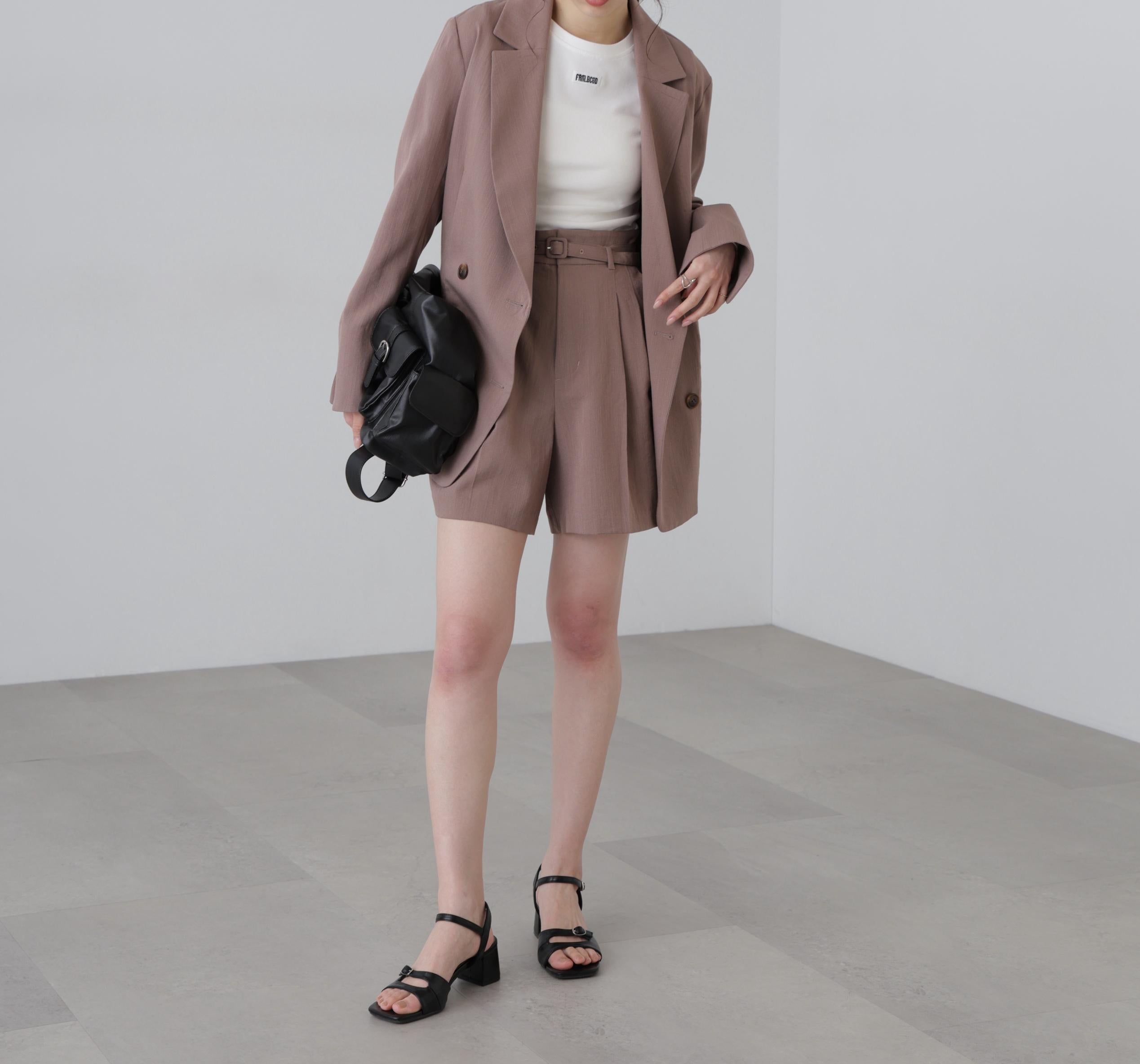 麻調合繊タックベルト付きショートパンツ モカベージュ