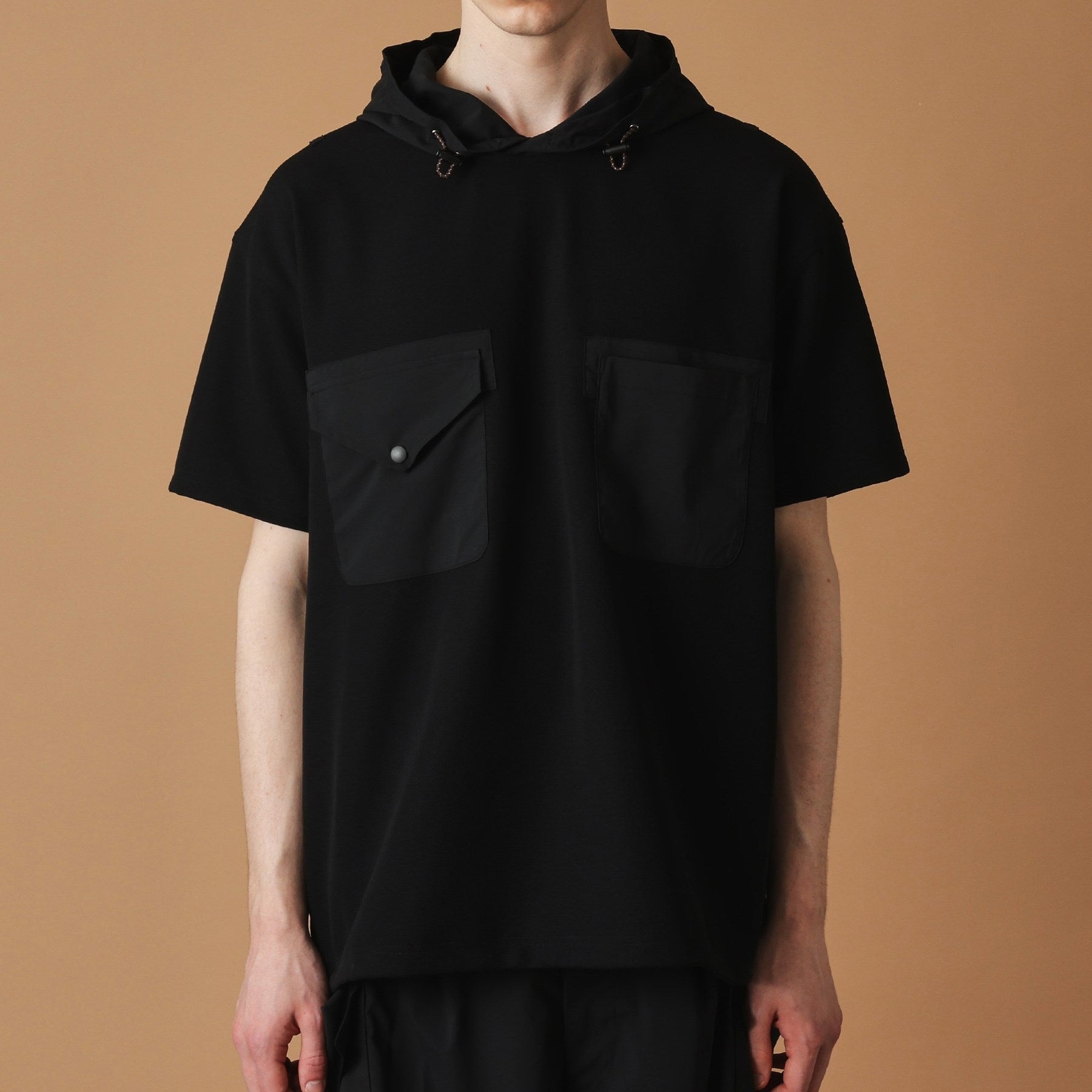 フォーティーカラッツアンドゴーニーゴ 40CARATS&525 フード付き半袖Tシャツ (ブラック(019)) ブラック(019)