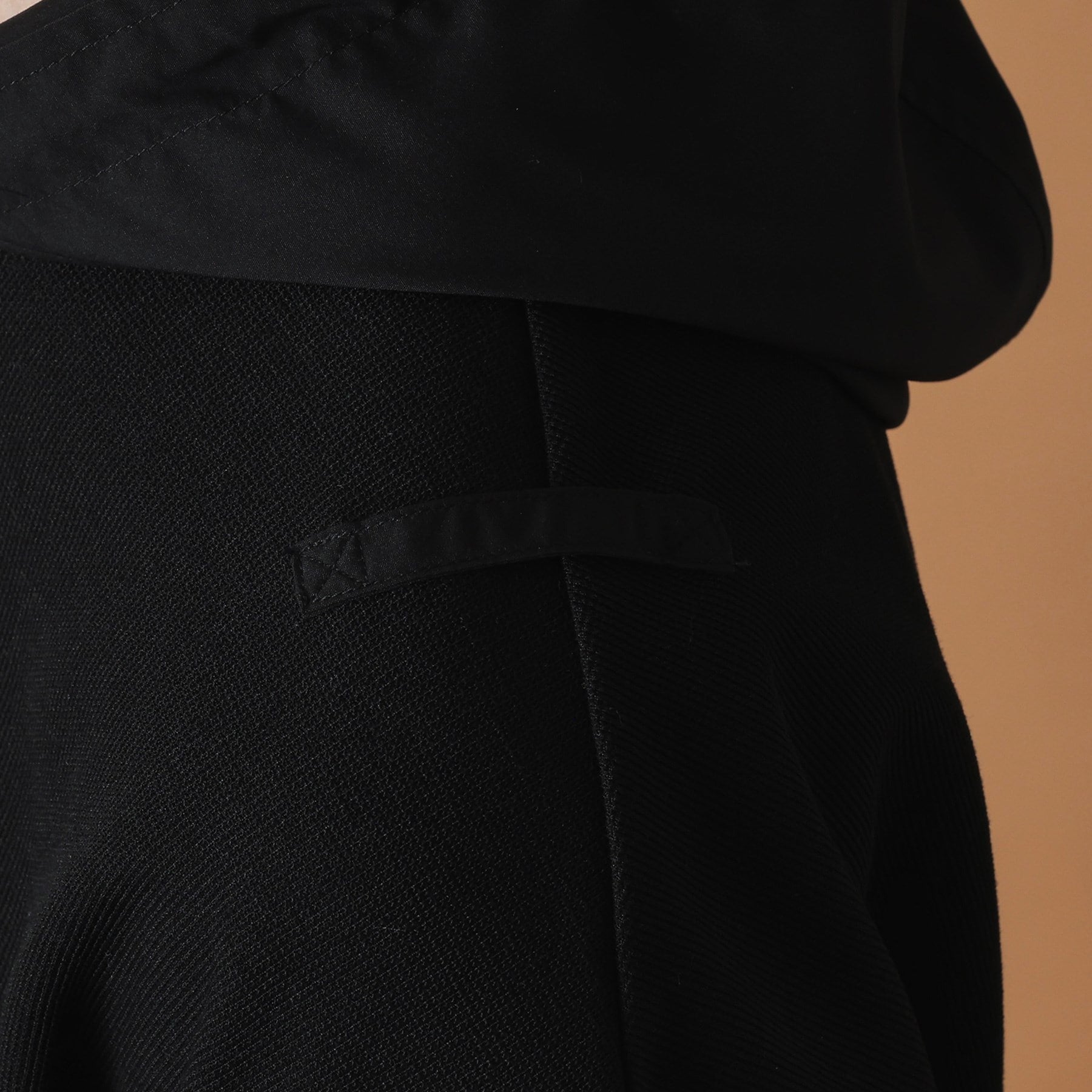 フォーティーカラッツアンドゴーニーゴ 40CARATS&525 フード付き半袖Tシャツ (ブラック(019)) ブラック(019)