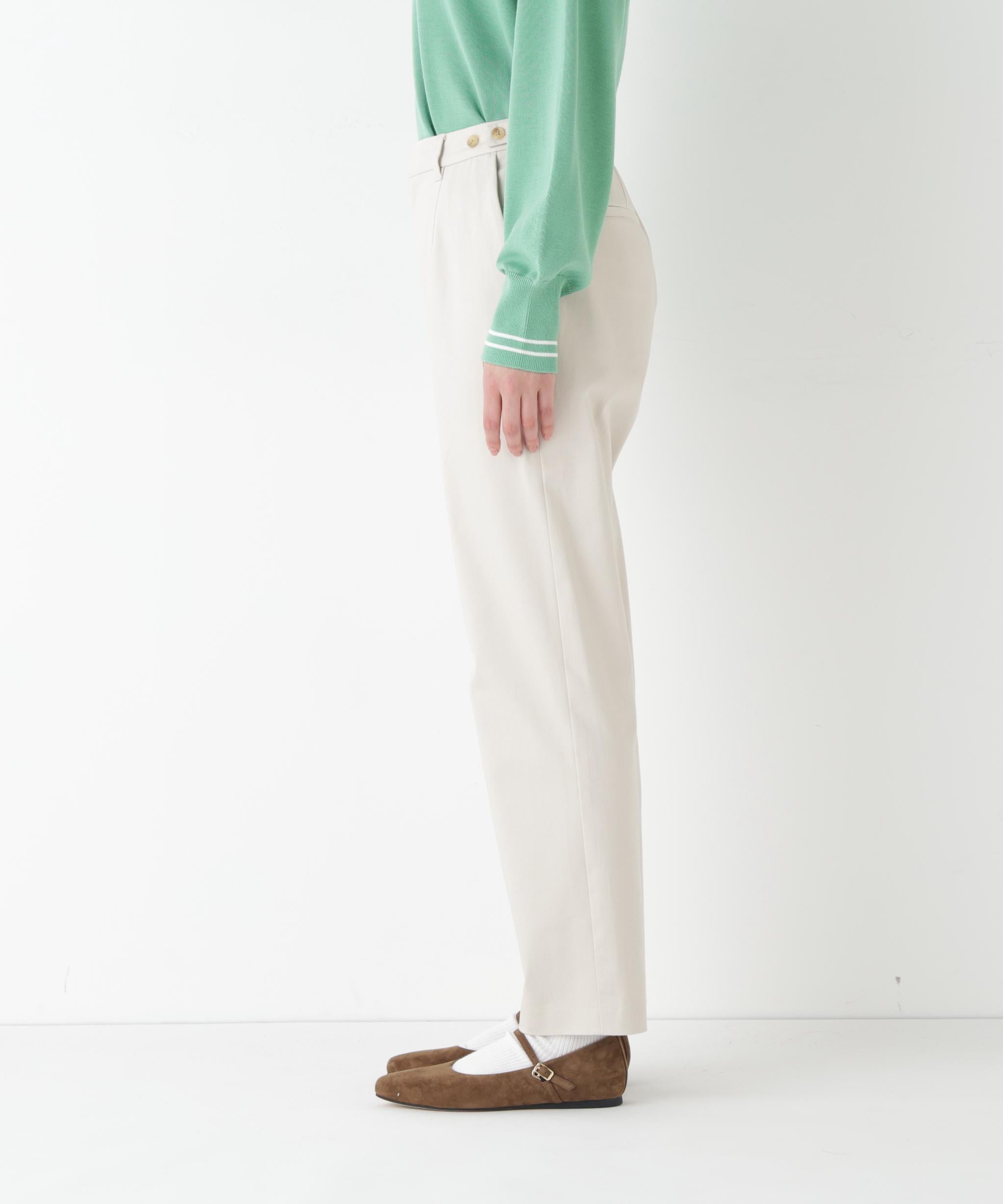 サテンストレッチ細身ストレートパンツ ベージュ