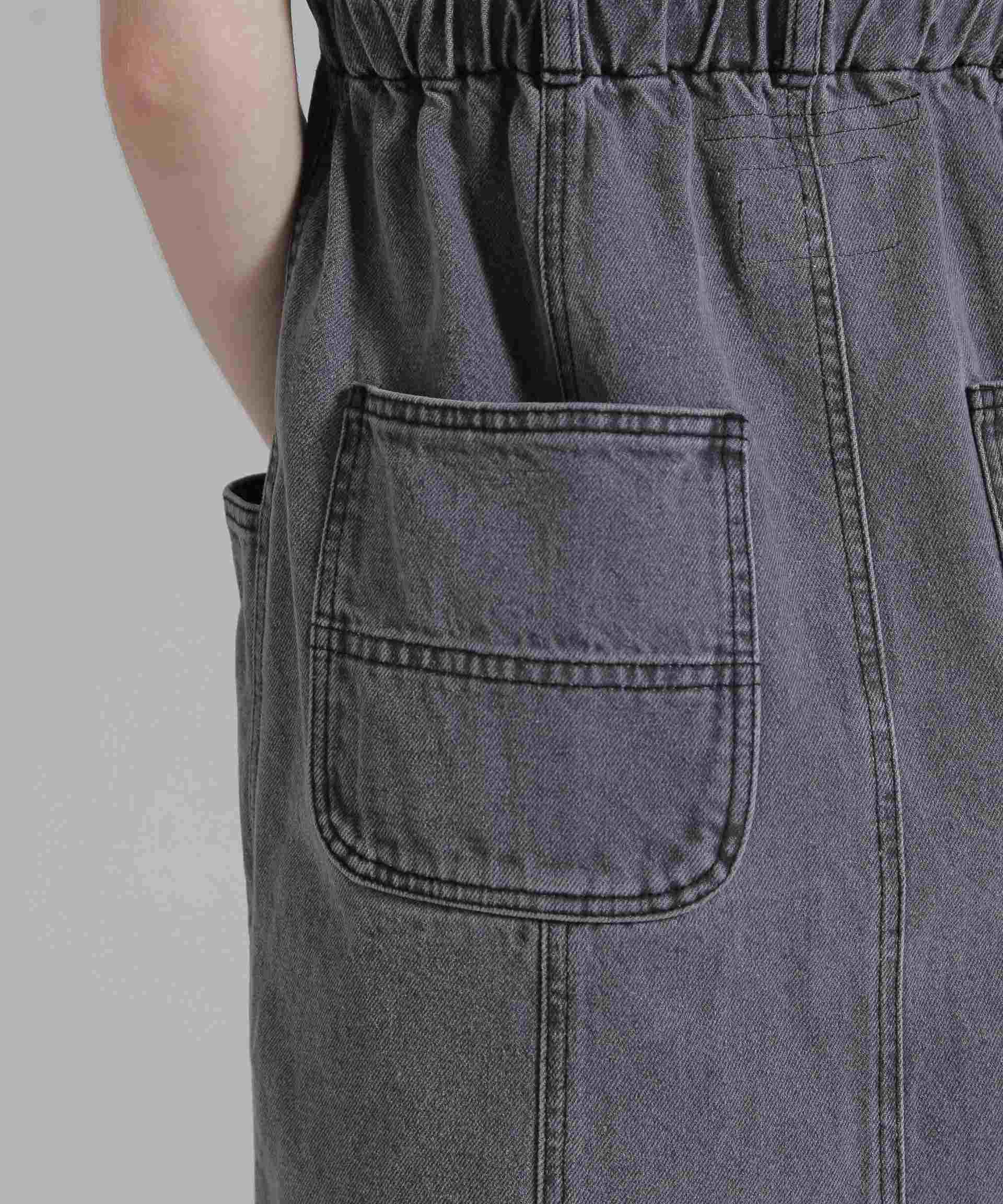 RELT P>INT DENIM JUMPE> SKI>T/ベルトプリントデニムジャンパースカート ブラック