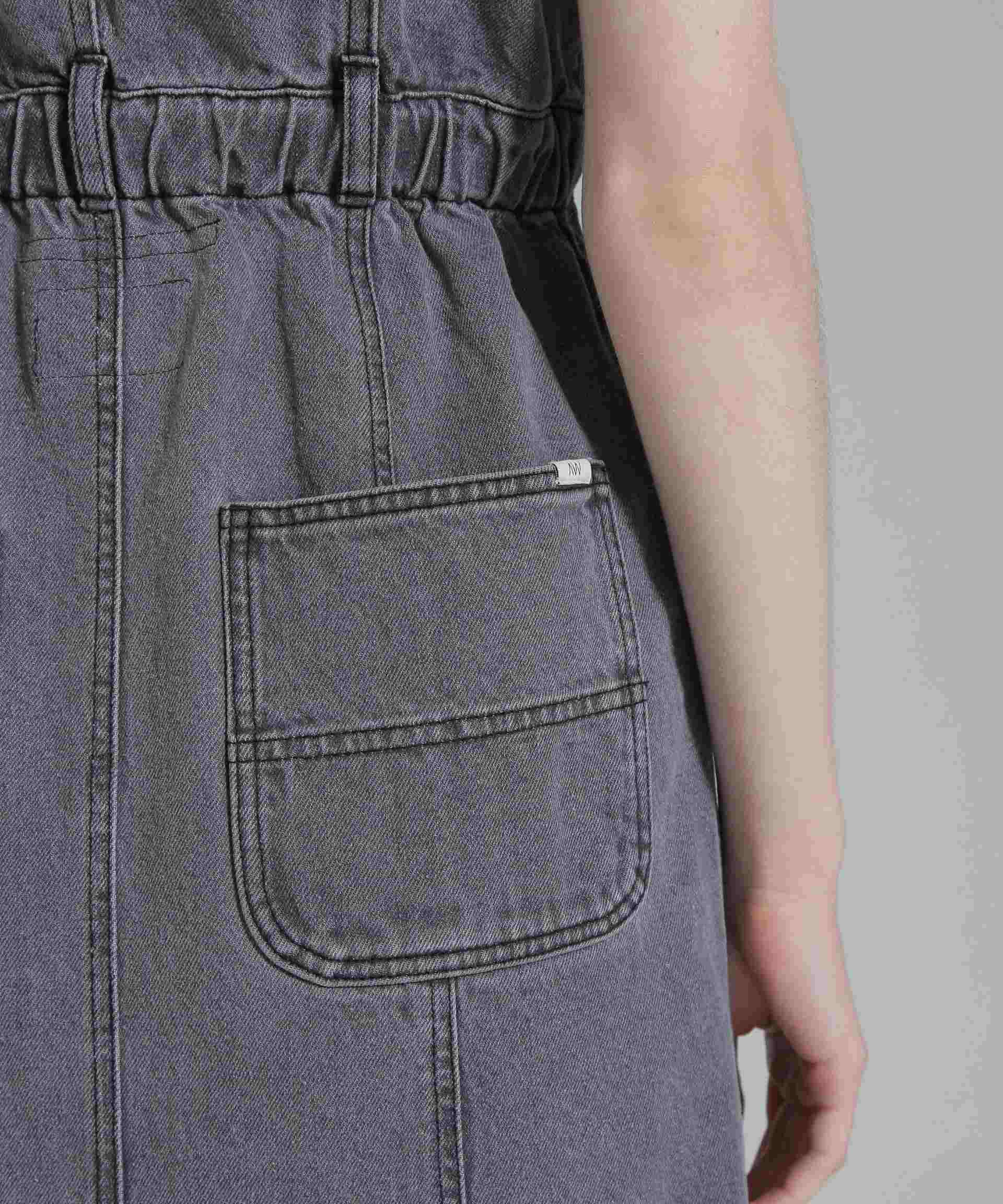 RELT P>INT DENIM JUMPE> SKI>T/ベルトプリントデニムジャンパースカート ブラック