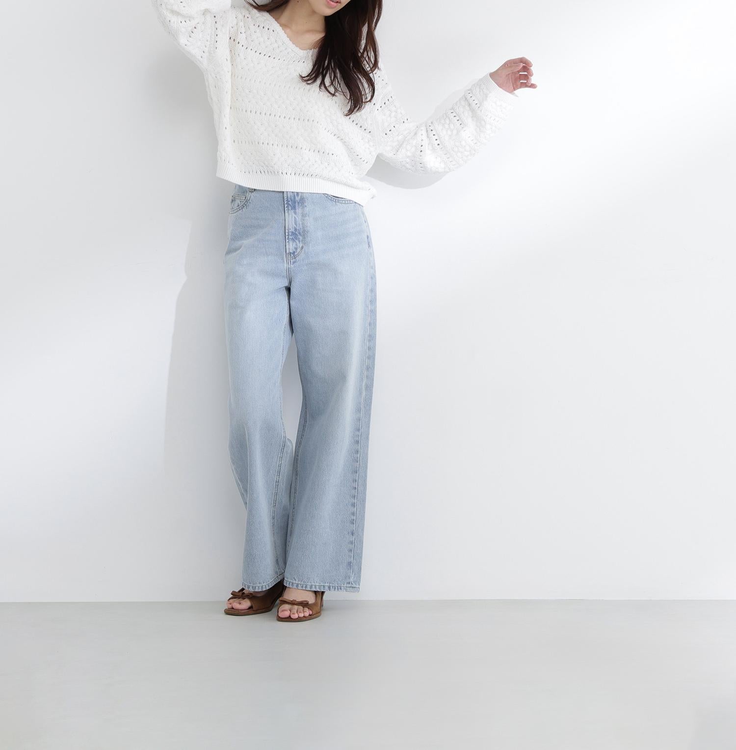 Vネック透かし編みニット オフホワイト1