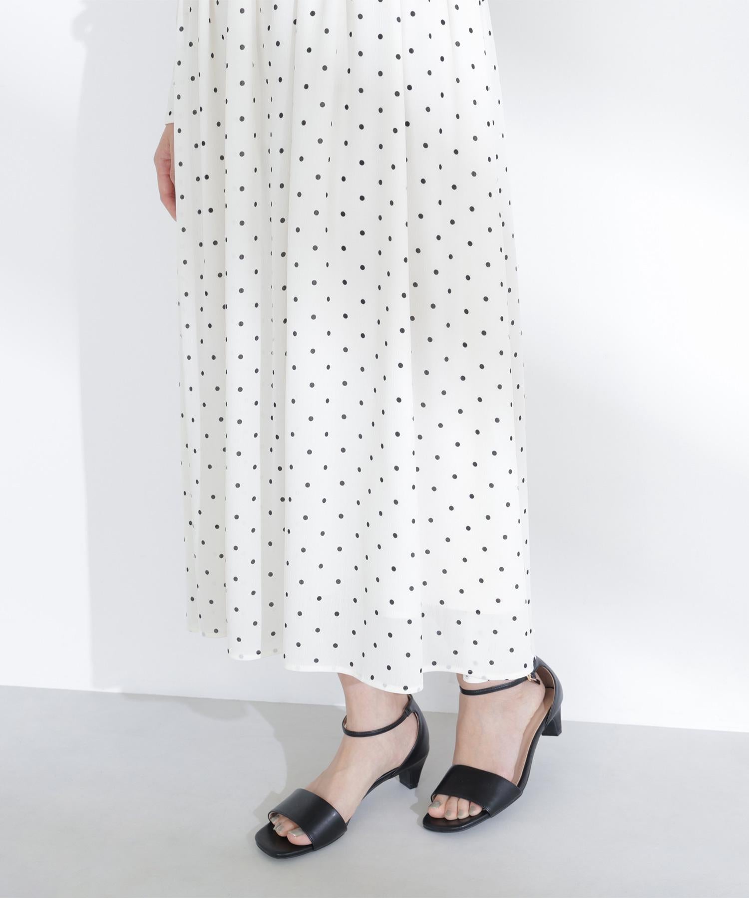 ドットプリントシャーリングワンピース オフホワイト×クロ2