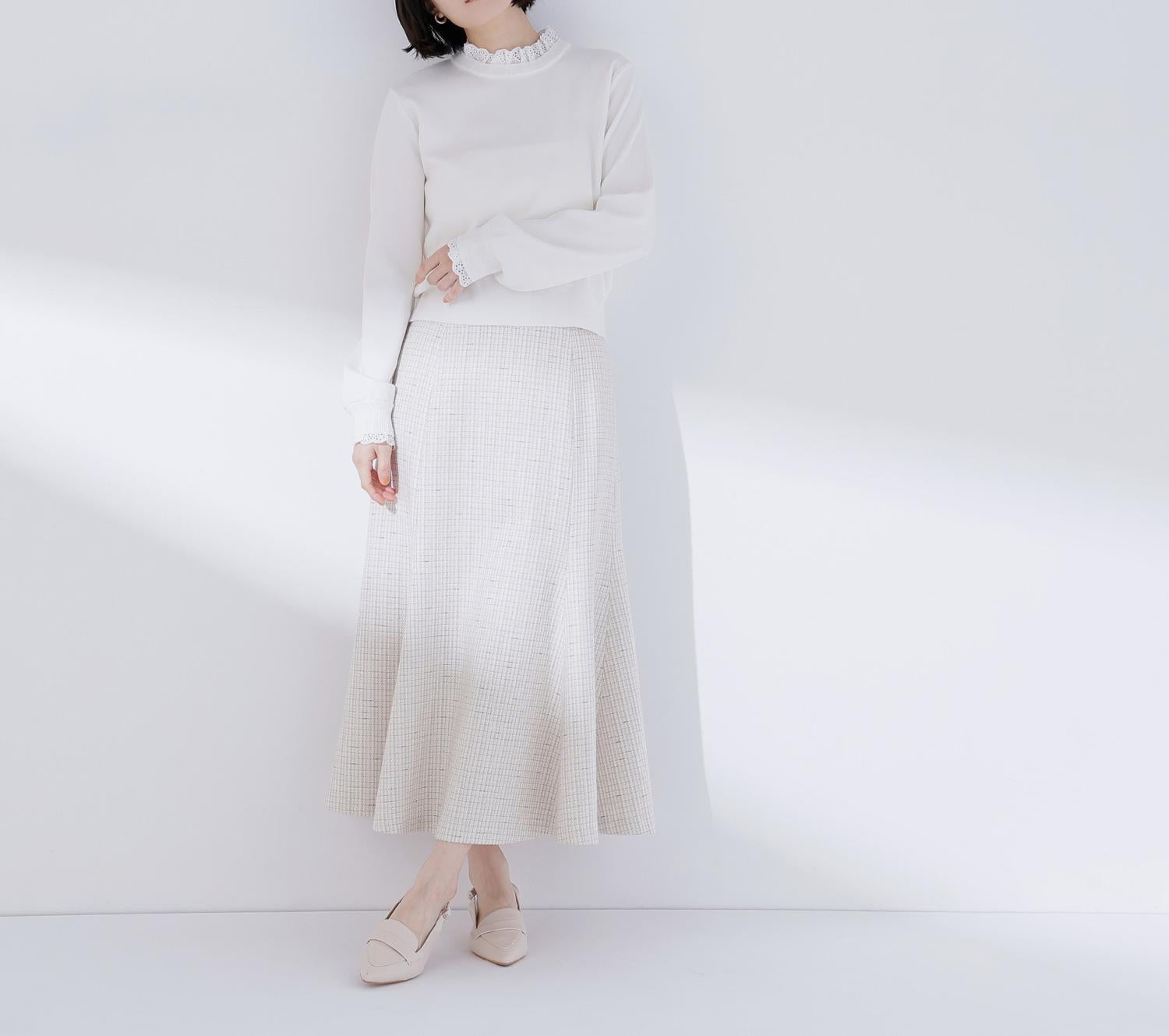 レースフリルドッキングニット オフホワイト1