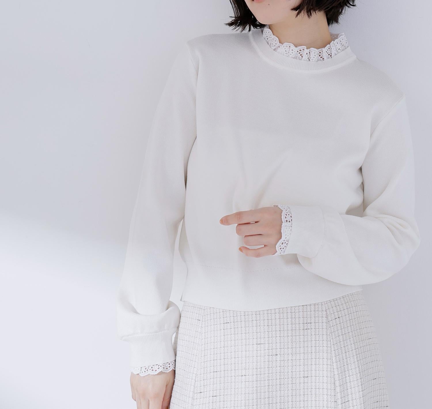 レースフリルドッキングニット オフホワイト1