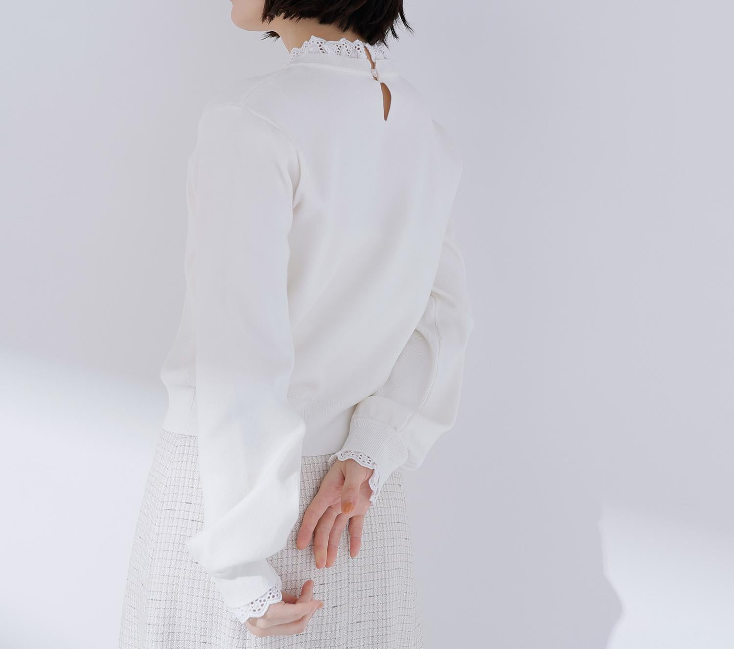 レースフリルドッキングニット オフホワイト1