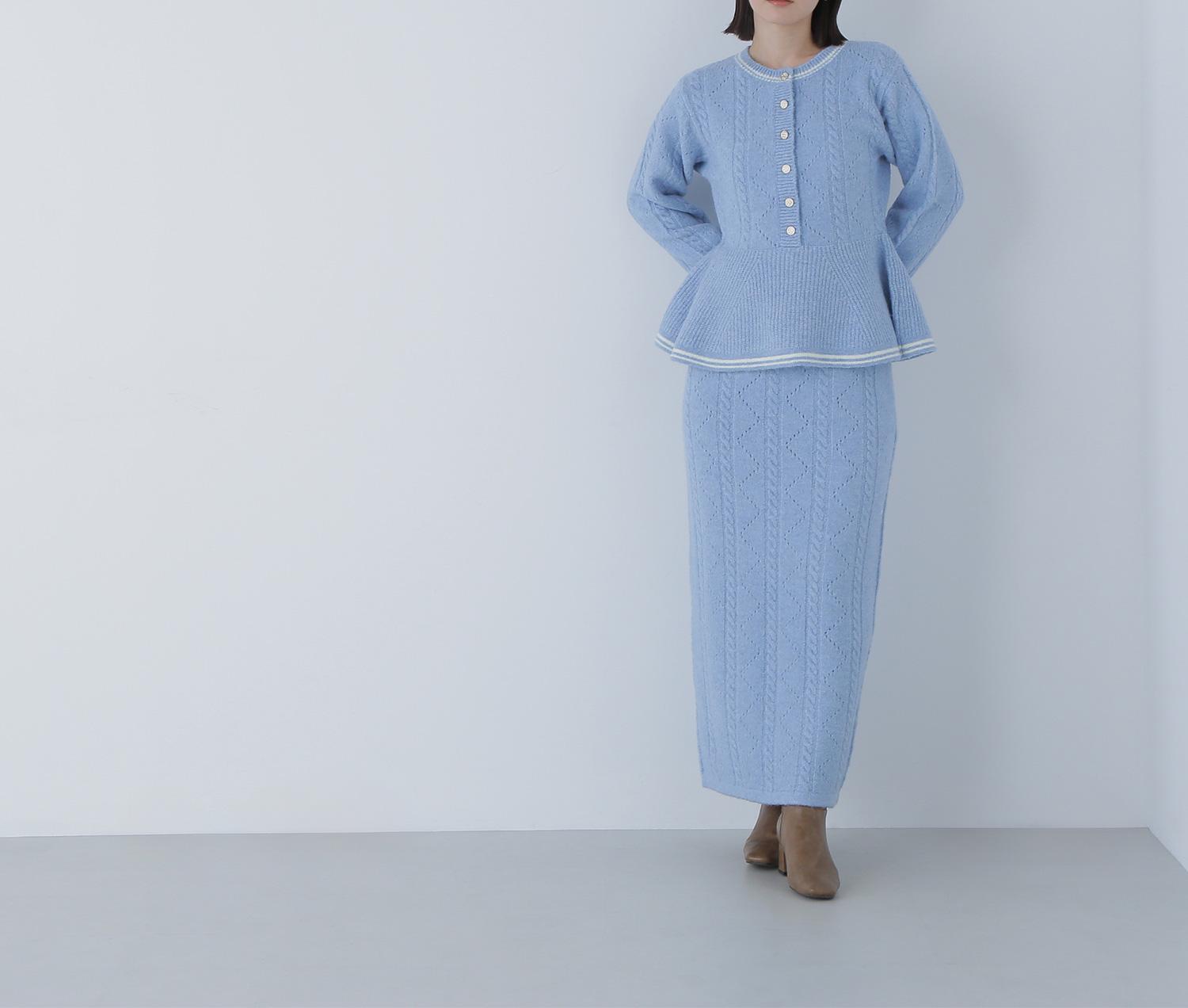 ペプラムケーブルニットセットアップ ブルー×オフ2