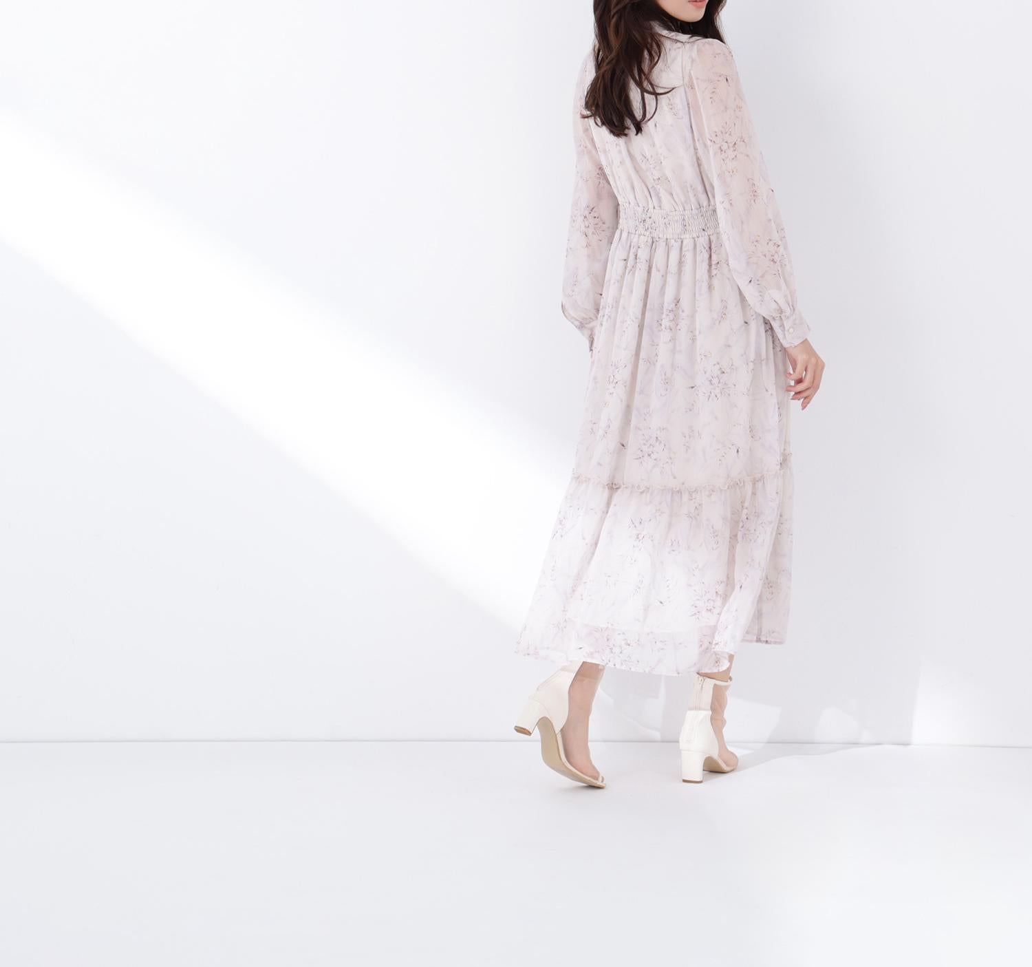 フラワーシフォンワンピース ベージュ系2