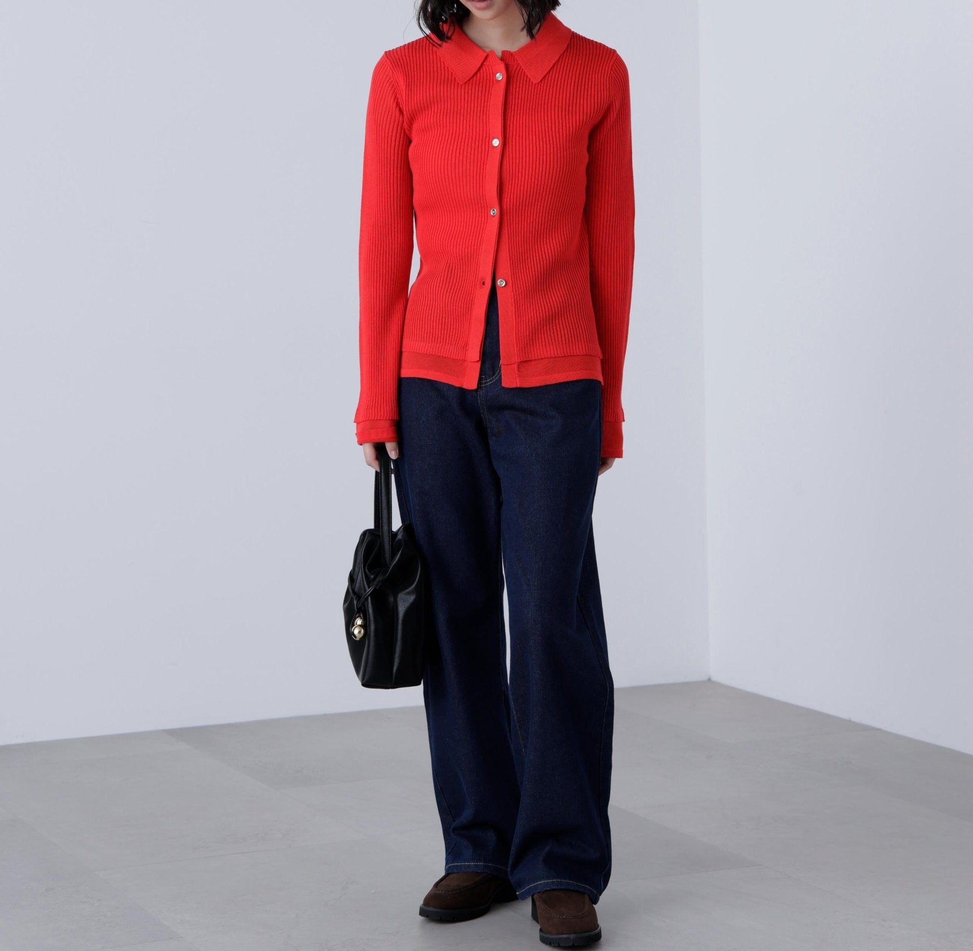 金ボタン襟リブニット レッド