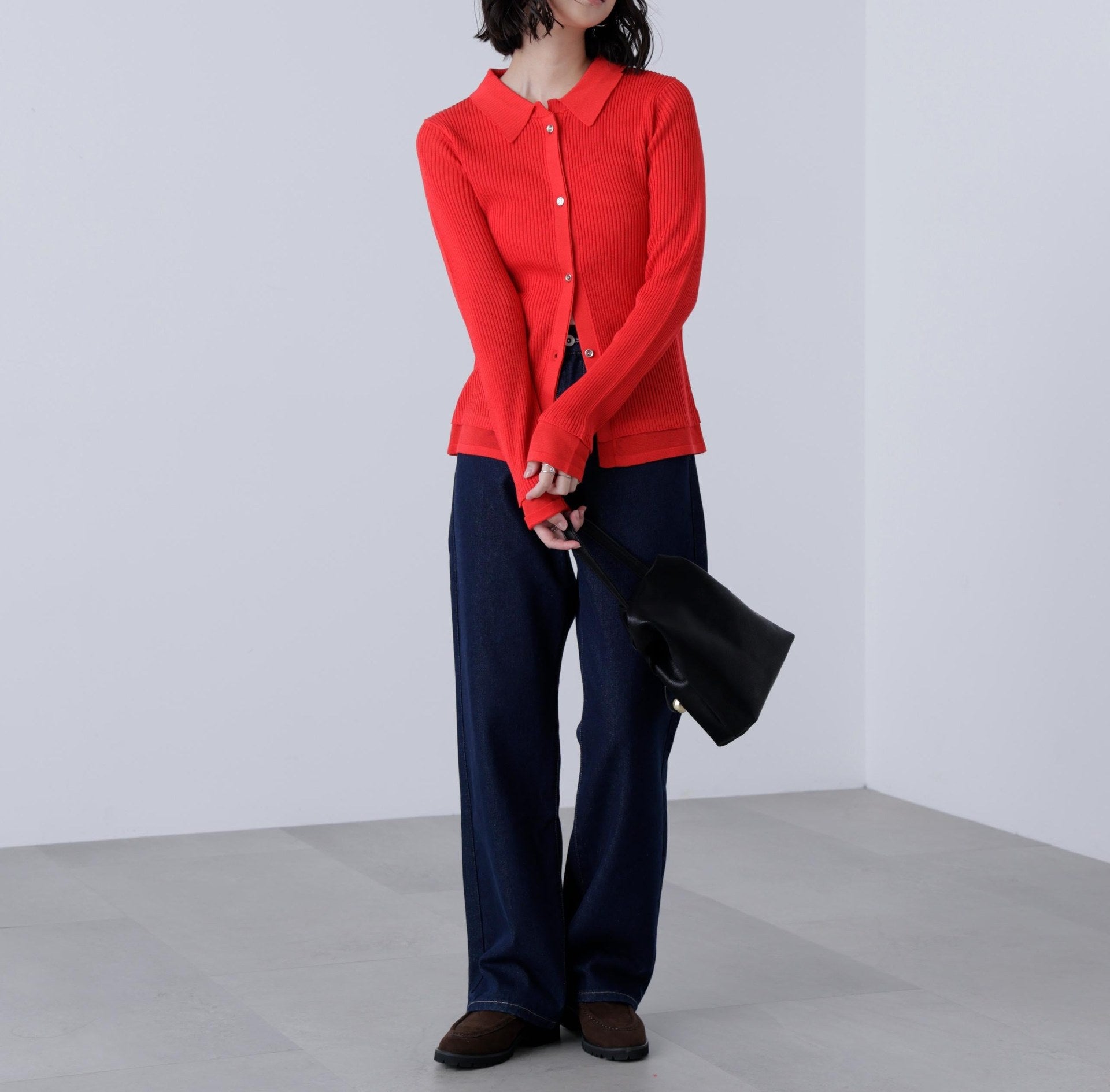 金ボタン襟リブニット レッド