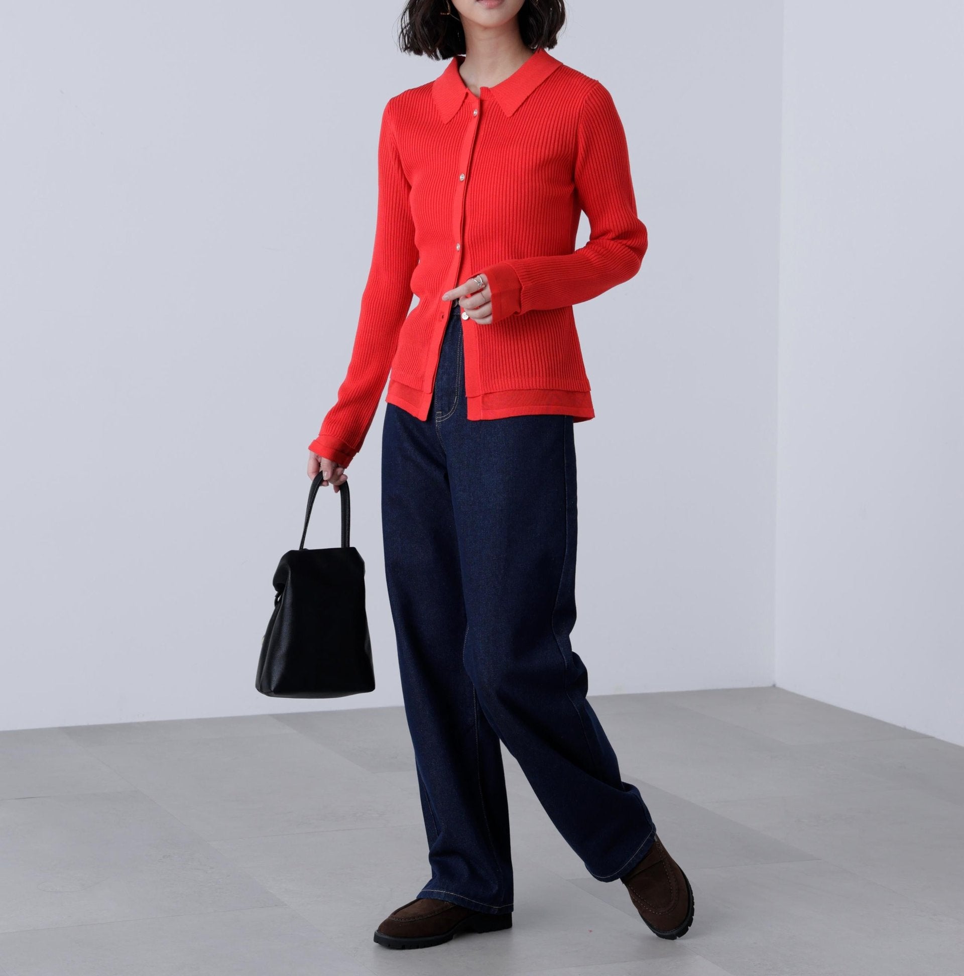 金ボタン襟リブニット レッド