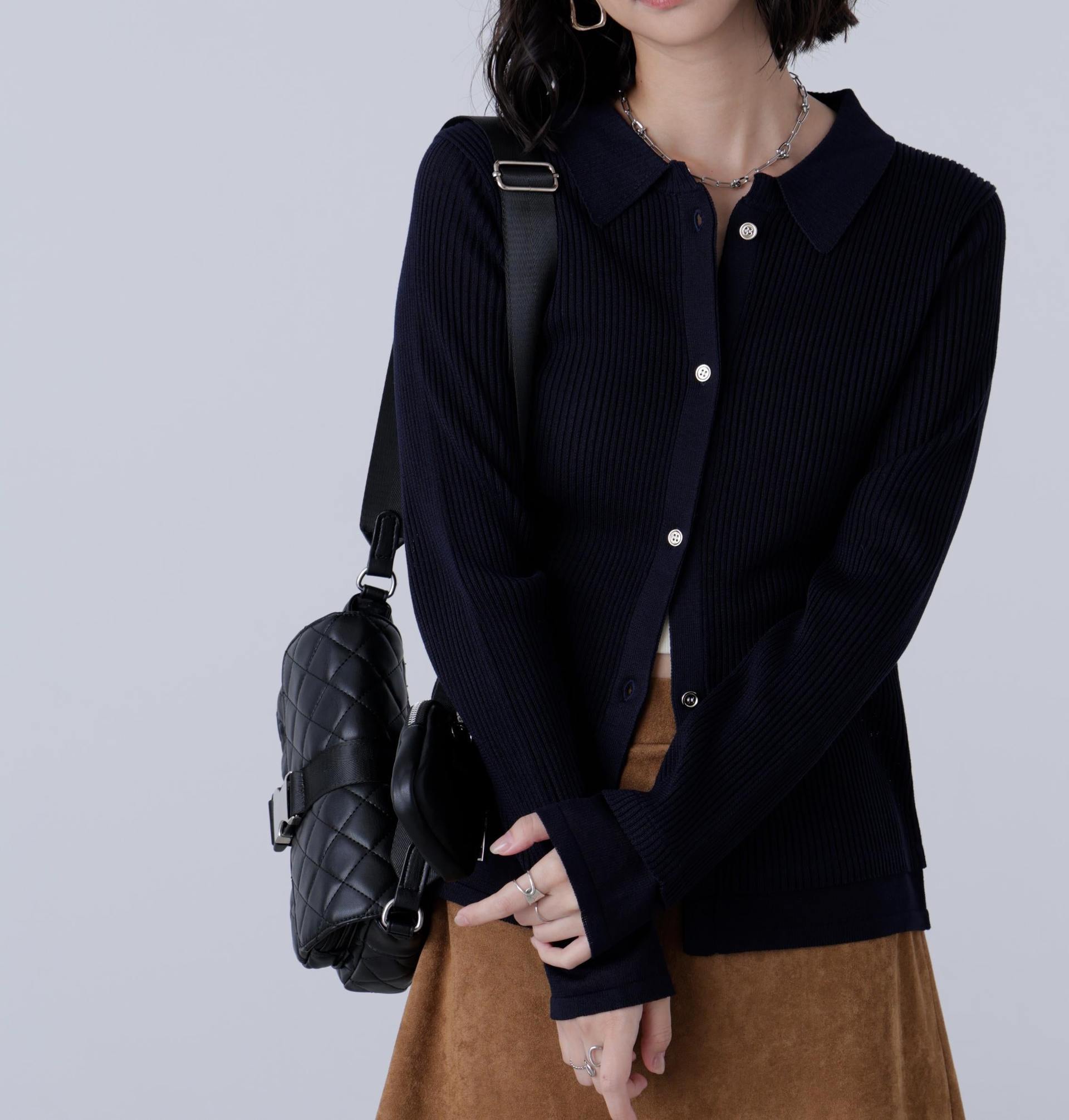 金ボタン襟リブニット ネイビー