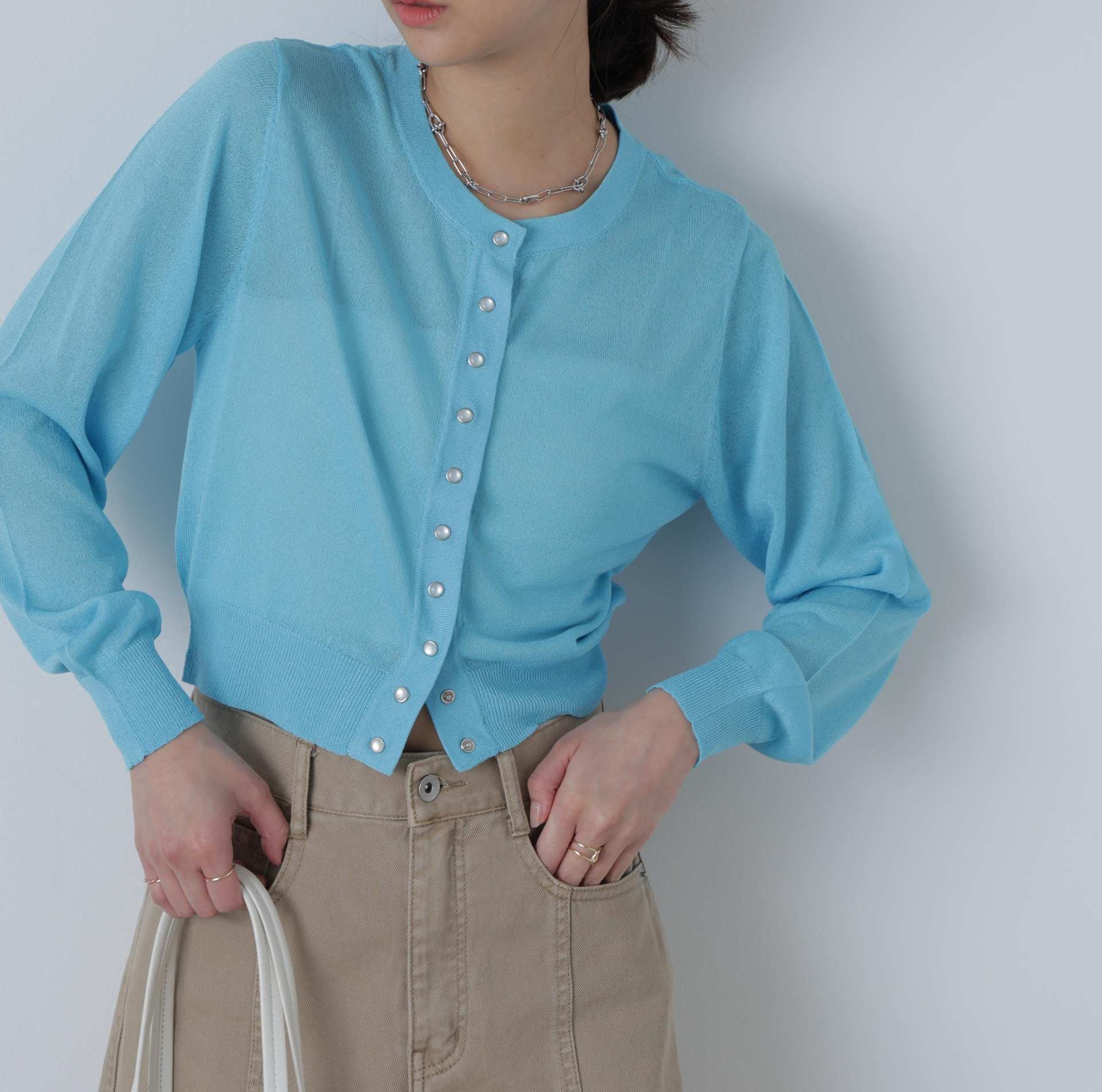 ドットボタンクルーネックカーディガン ブルー
