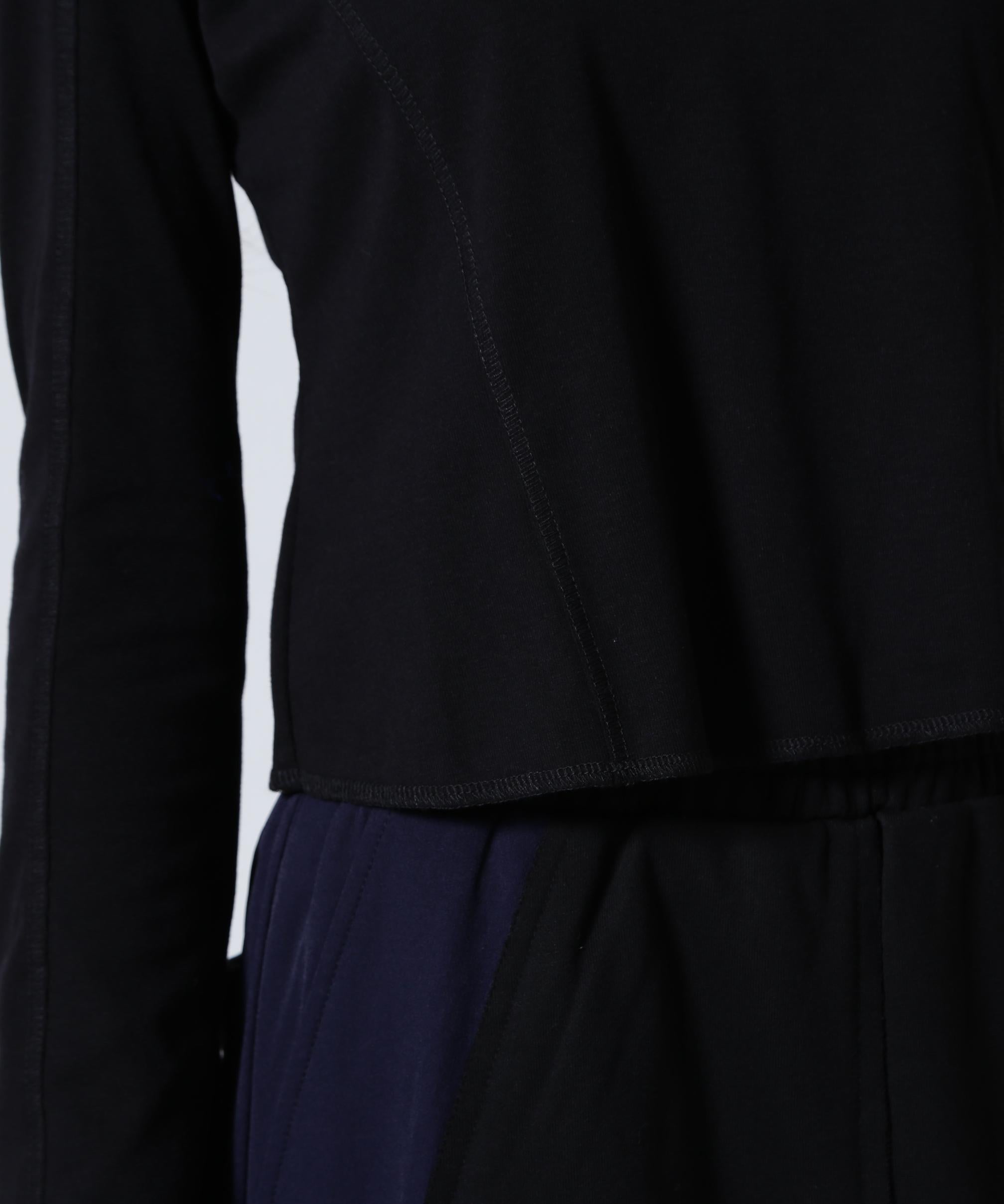 AULA/アウラ/別注トップス ブラック