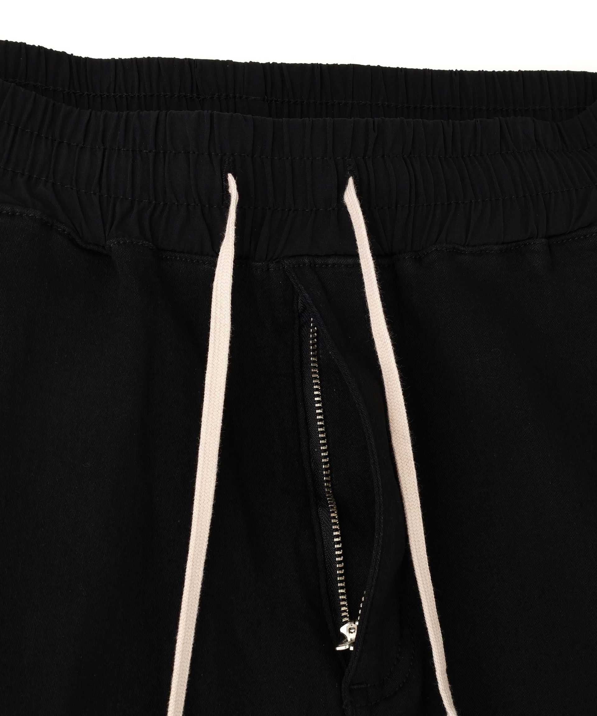 DankeSchon/ダンケシェーン/P>EMIUM SUPE> ST>ETCH TC RLACK FLAP ZIP CA>GO PANTS ブラック