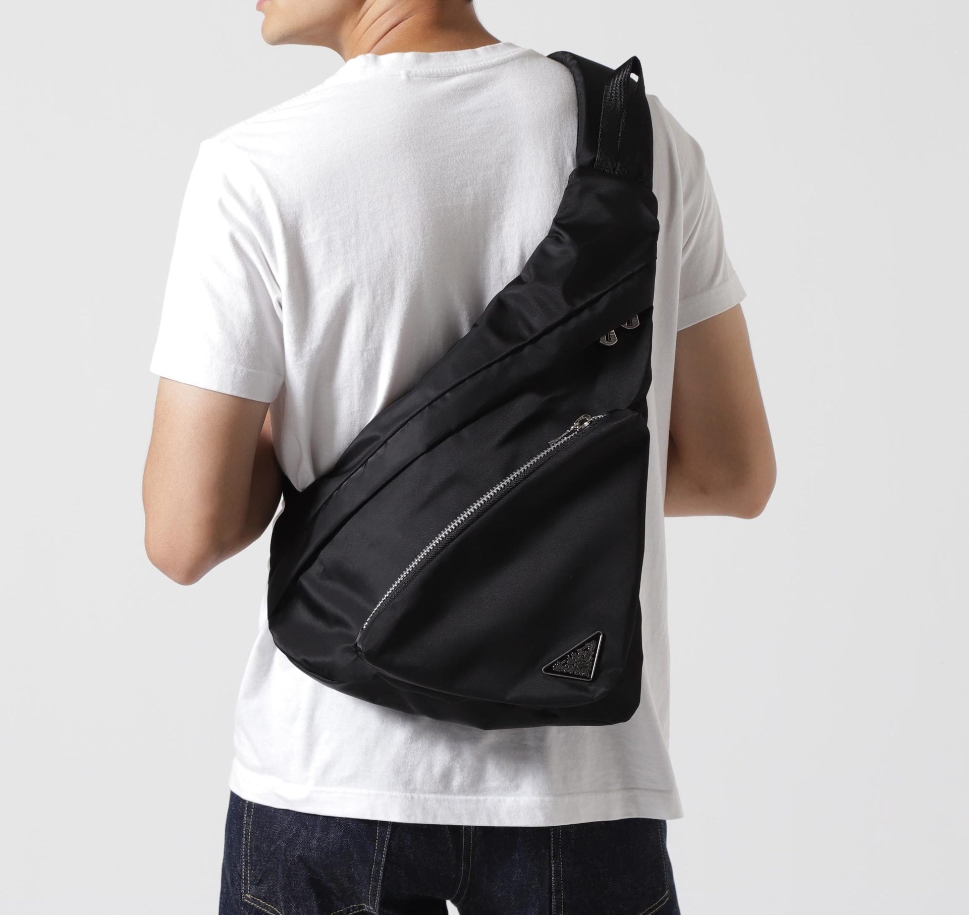 イッチx Childrenof thediscordanceSLING BAG Children of the Discordance x iTTi / Sling Bag