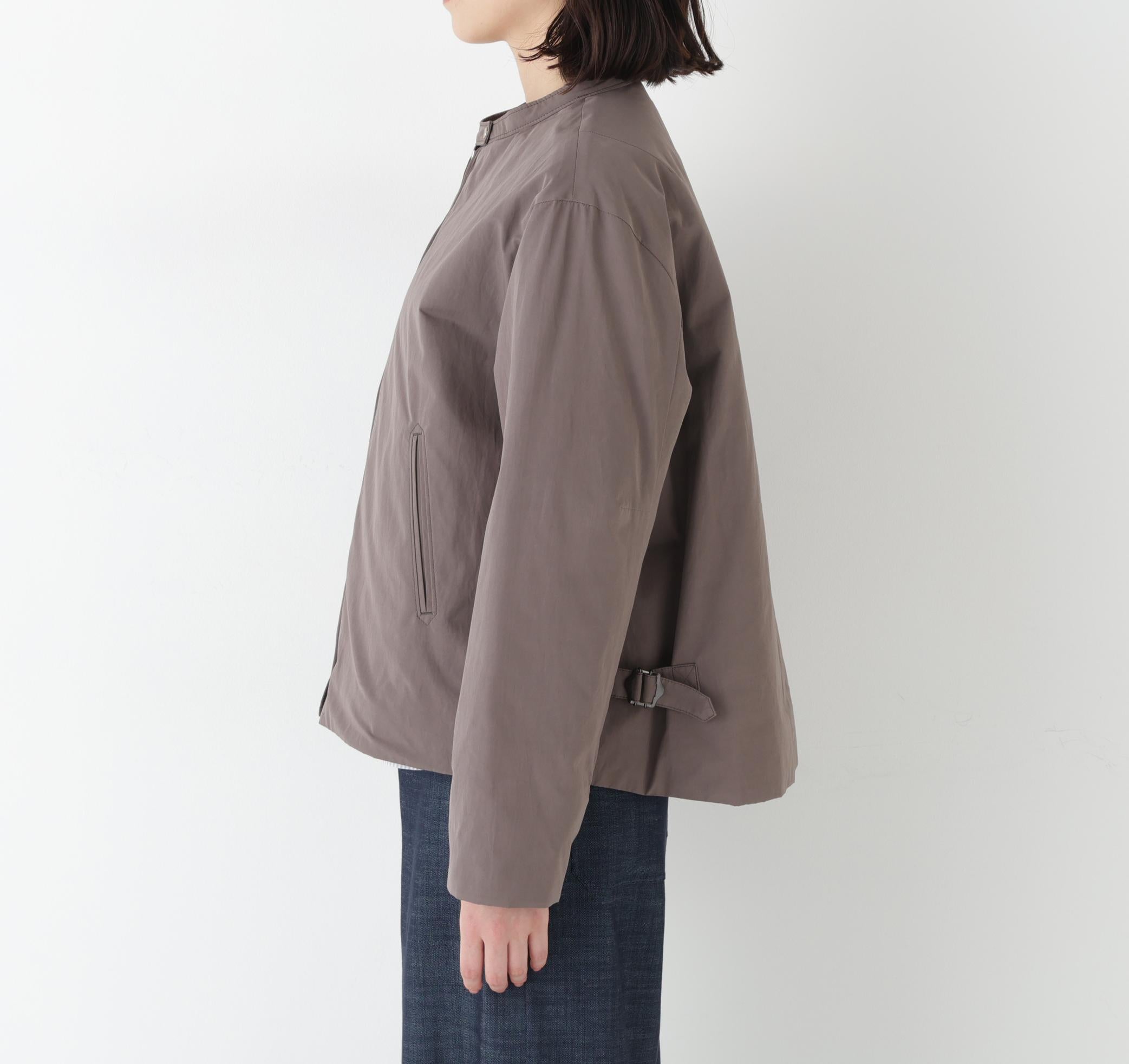 弱撥水タフタ中綿入りブルゾン チャコール1