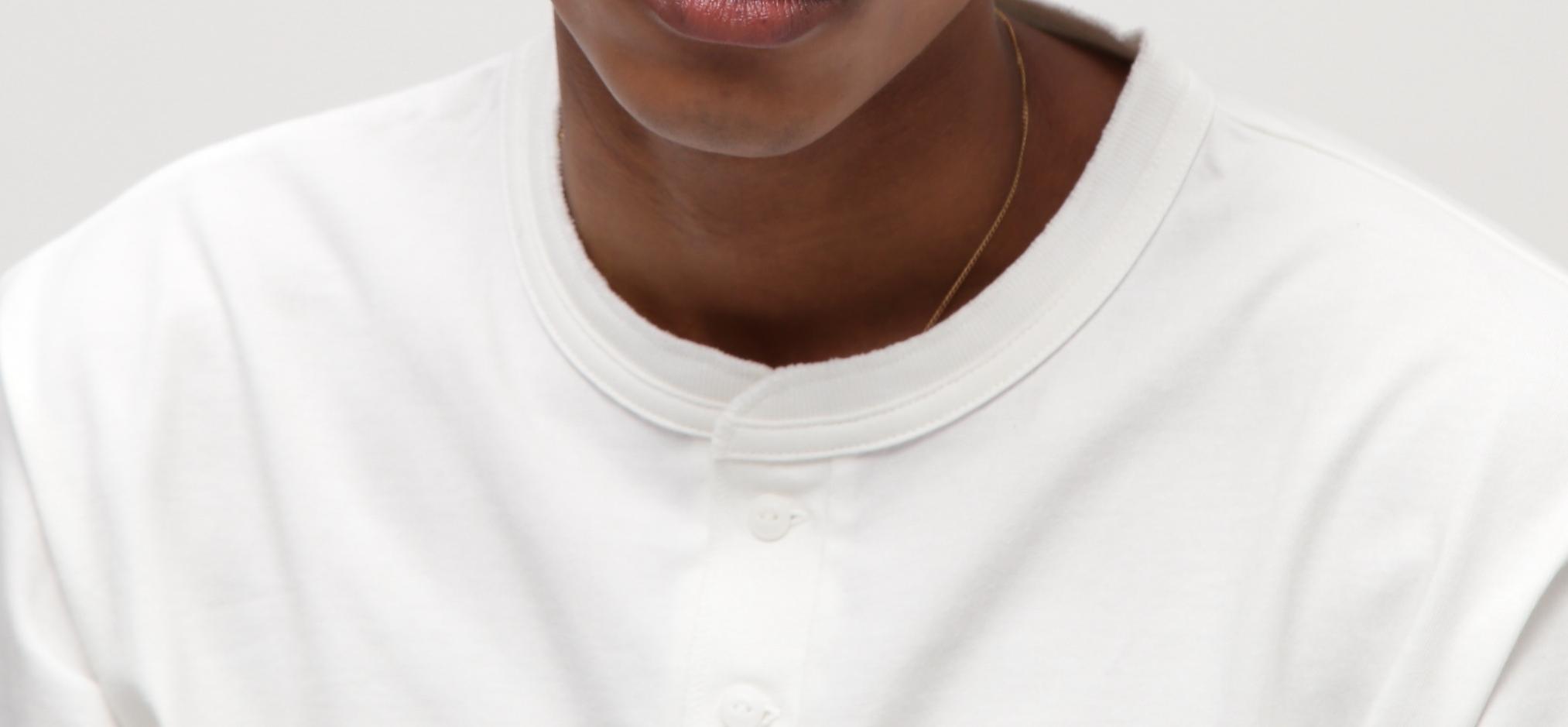 《AVI>EX × NEWE>A》50th AC CAP 9FIFTY ベージュ