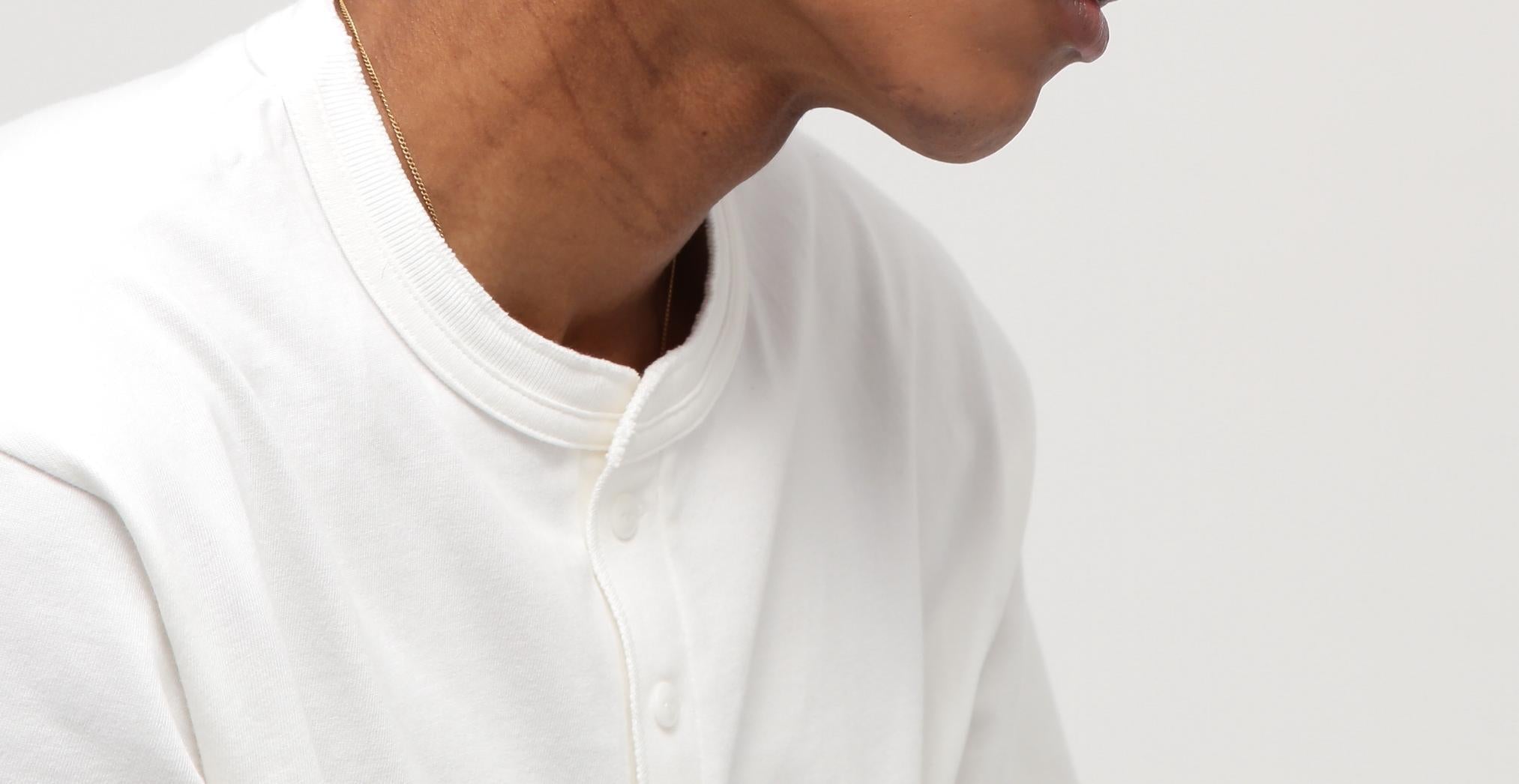 《AVI>EX × NEWE>A》50th AC CAP 9FIFTY ベージュ