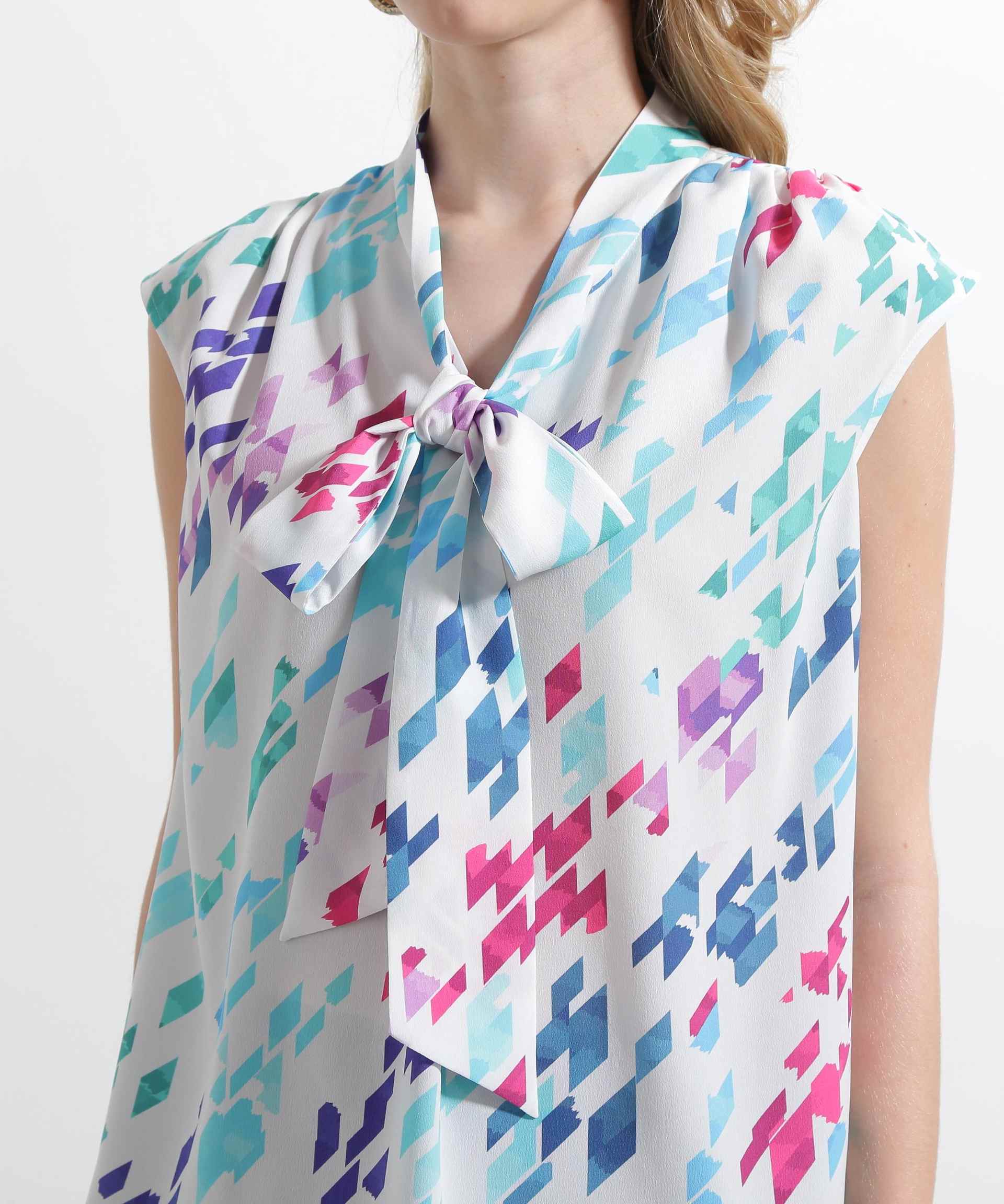 ◆カラーハウンドトゥースプリントリボンブラウス ホワイト1