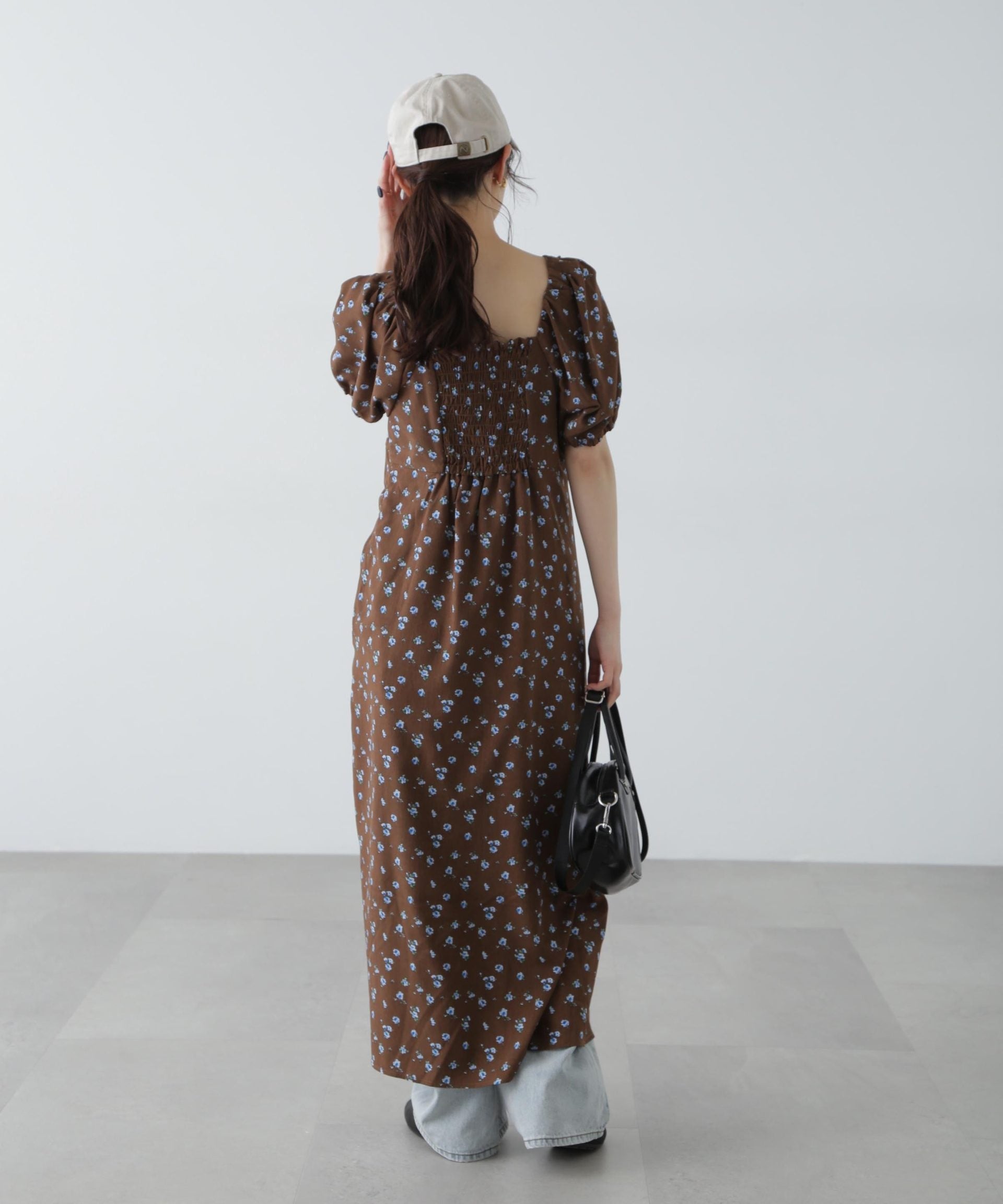 フラワープリントパフスリーブワンピース ブラウン
